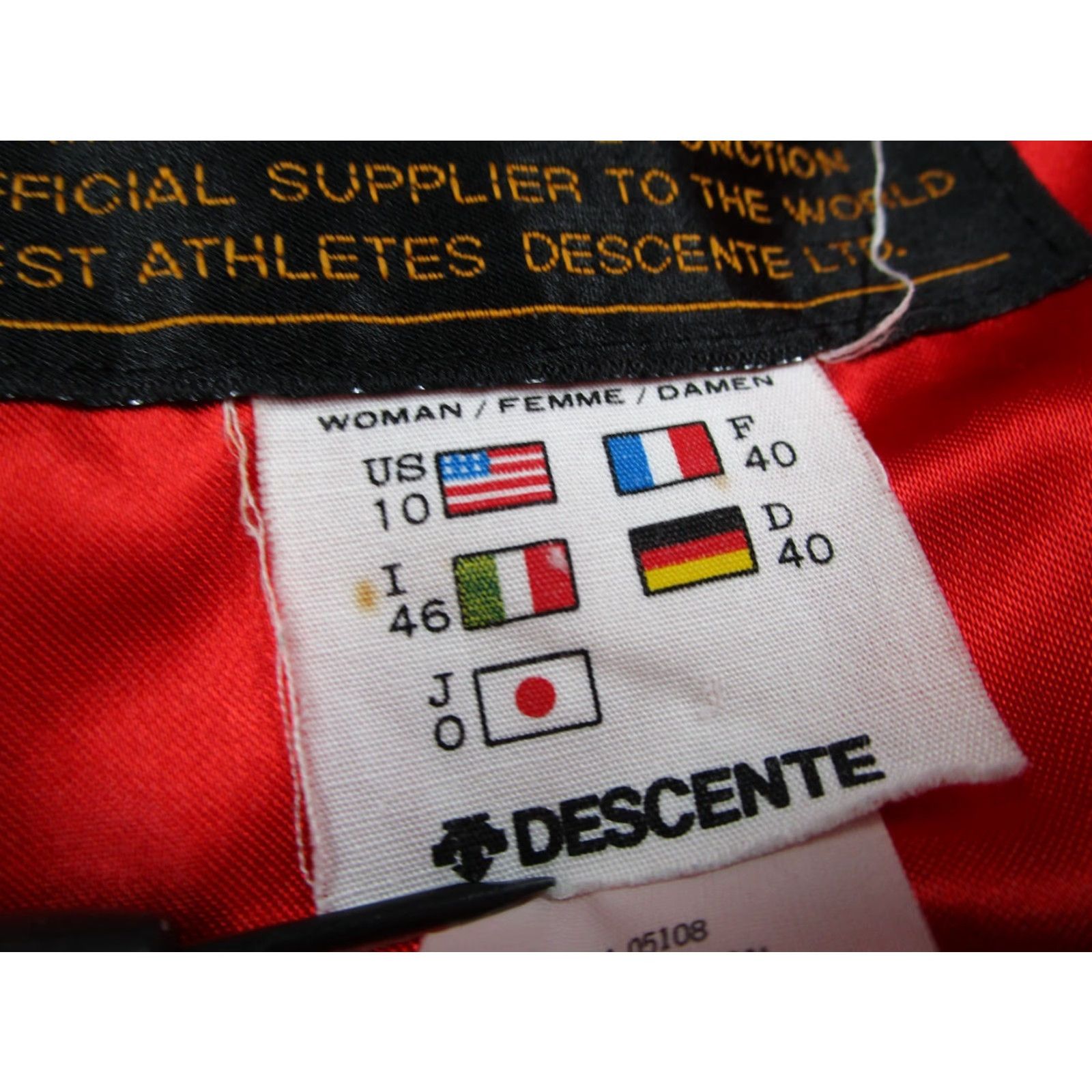 Vintage VINTAGE is not applicable; Descente Jacket Women 10 Purple Full Zip Ski Snowboard Made in Japan Size L / US 10 / IT 46 - 2 Thumbnail