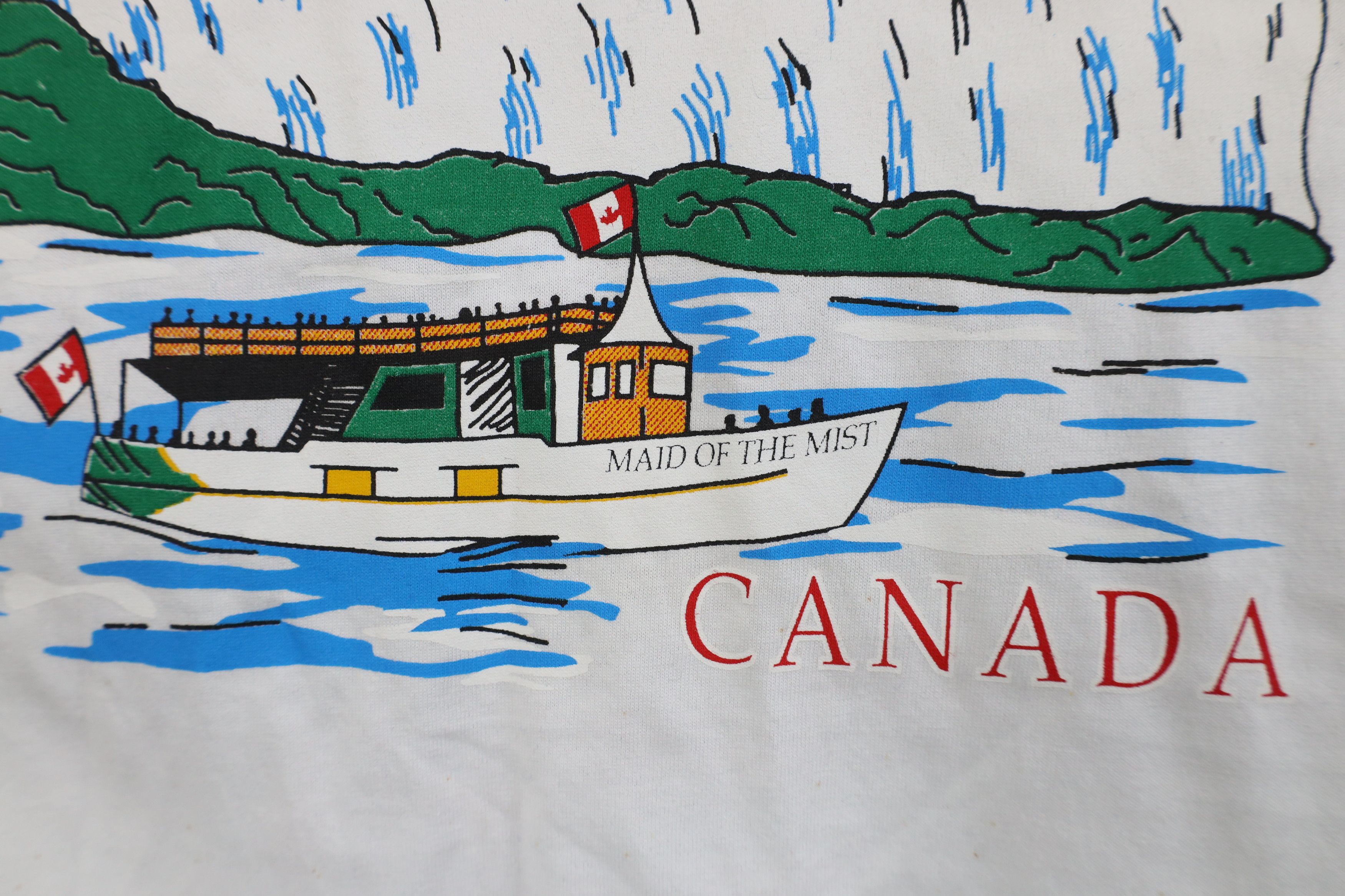 Vintage Vintage 90s Streetwear Niagara Falls Canada Rainbow T-Shirt Size US L / EU 52-54 / 3 - 5 Thumbnail