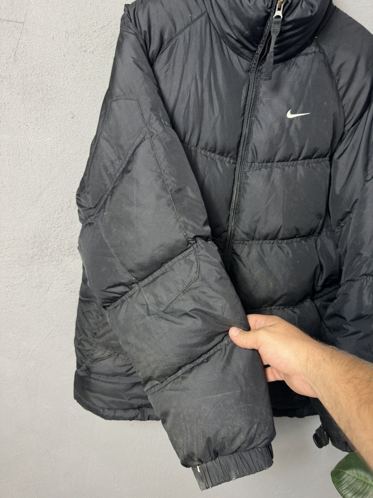 Nike × Vintage Nike Vintage Y2K Distressed Puffer Jacket Size US L / EU 52-54 / 3 - 3 Thumbnail