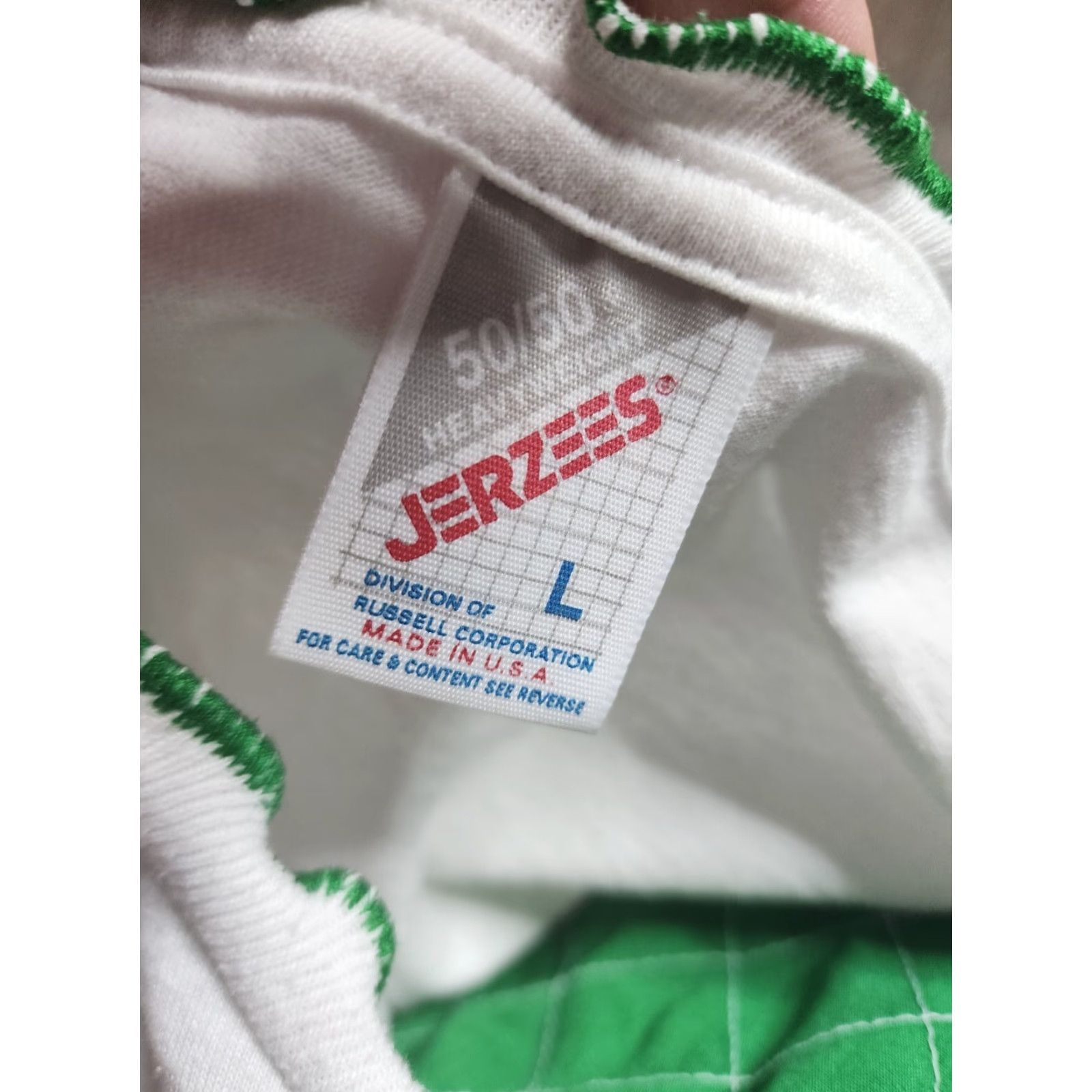 Jerzees VINTAGE 1990s JERZEES Women's Large White Patchwork Shamrock T-Shirt St Patricks Day Casual Size L / US 10 / IT 46 - 5 Thumbnail
