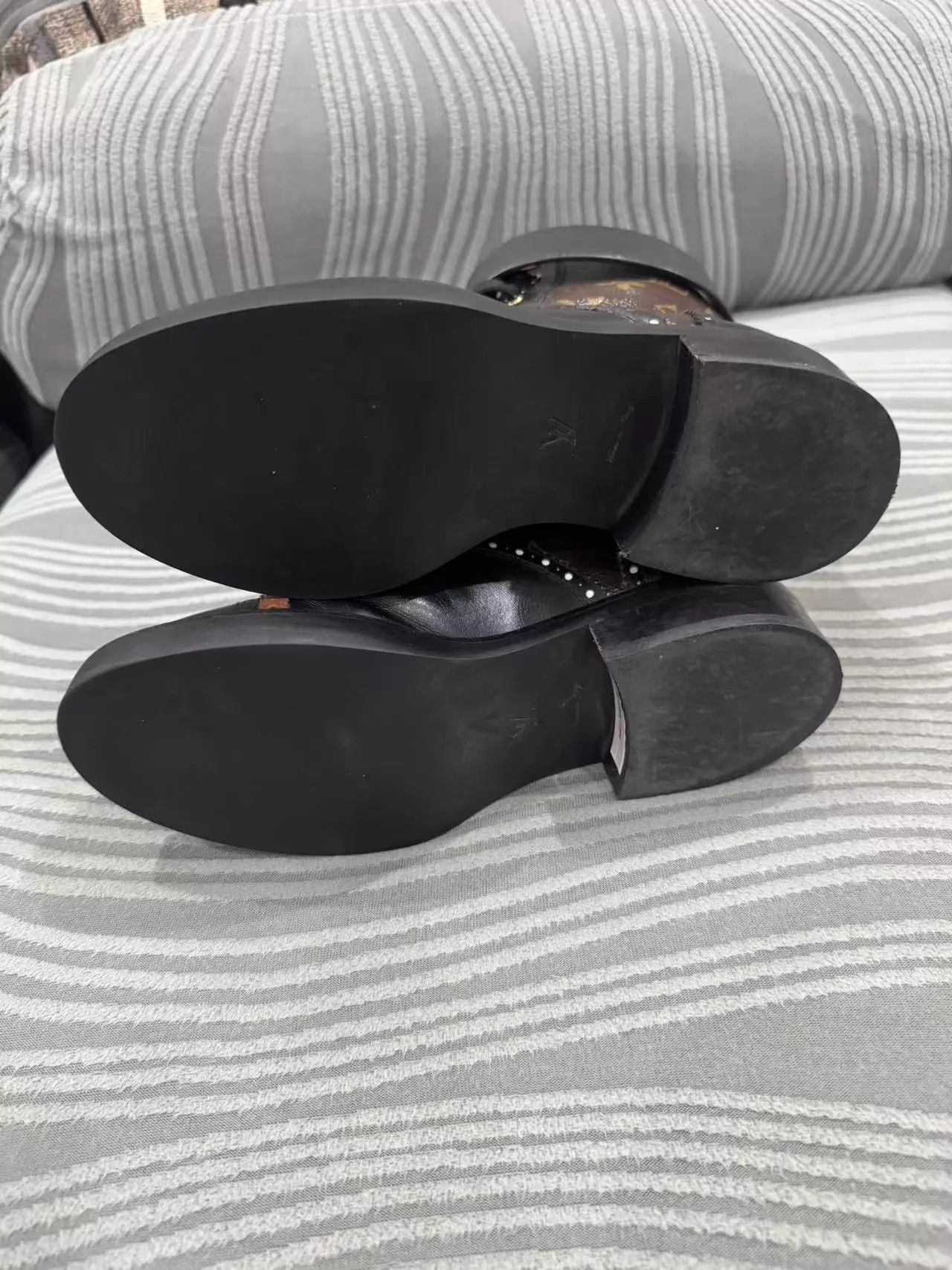 Louis Vuitton LV 36 Boots Worn 2x Limited Edition Size US 5.5 / IT 35.5 - 3 Thumbnail