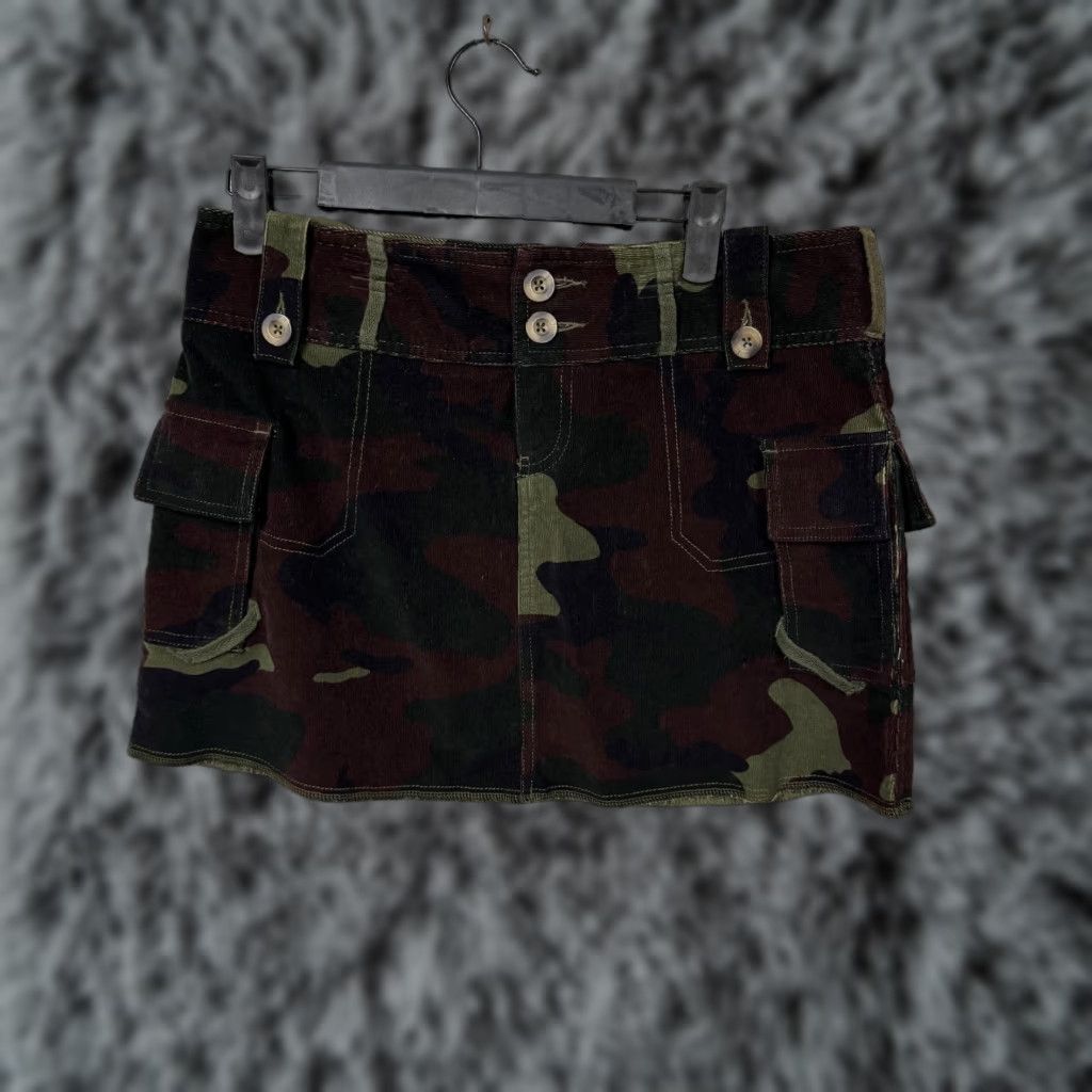 Vintage Moda International Mini Skirt 6 Camo Cargo Indie Sleaze Grunge Utility Military Skirt Women XS-? Hmm cannot. Size 28" / US 6 / IT 42 - 1 Thumbnail