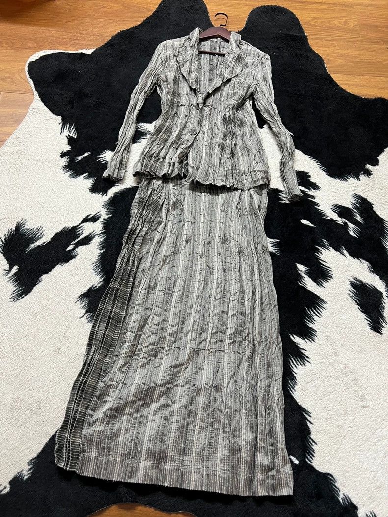 Issey Miyake Issey Miyake size:3 Grey pleated skirt Size 42" / US 20 - 2 Thumbnail