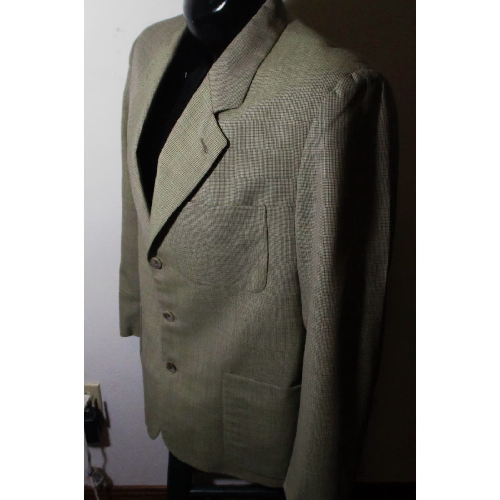 Banana Republic VINTAGE Banana Republic Blazer Jacket 100% Wool Tan Brown 42 Short Men's Three-Button Single-Breasted Check Pattern Clothing Mens Size US 42 / EU 58 - 4 Thumbnail
