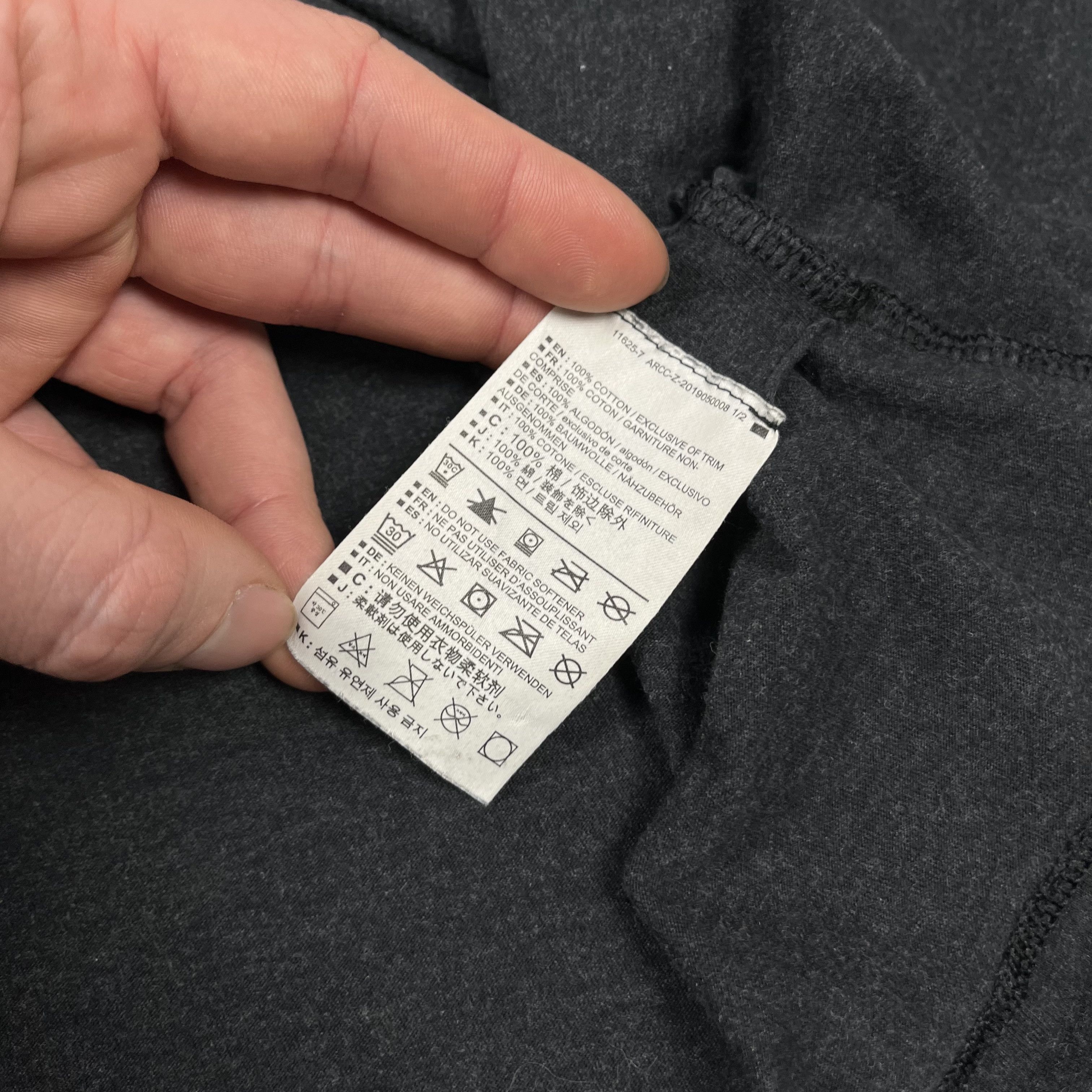 Arc'teryx Arc'teryx Big Logo Macro T Shirt Size US L / EU 52-54 / 3 - 8 Thumbnail