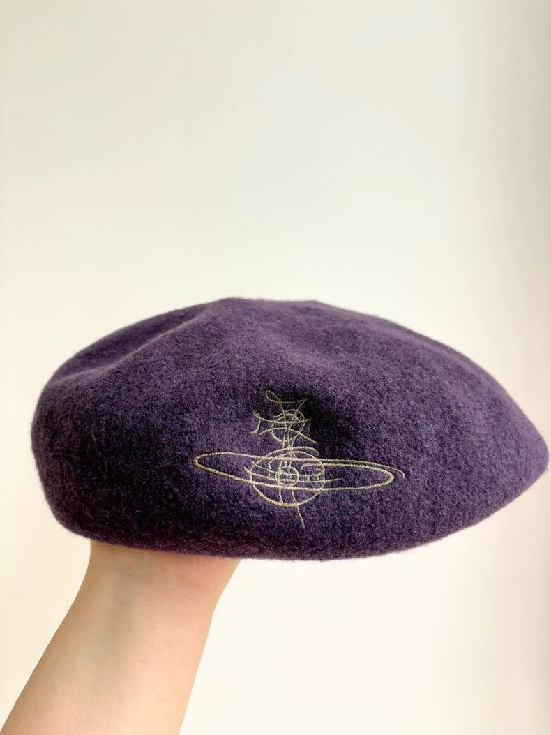 Vivienne Westwood Vivienne Westwood Old dark purple Saturn berets Size ONE SIZE - 1 Thumbnail