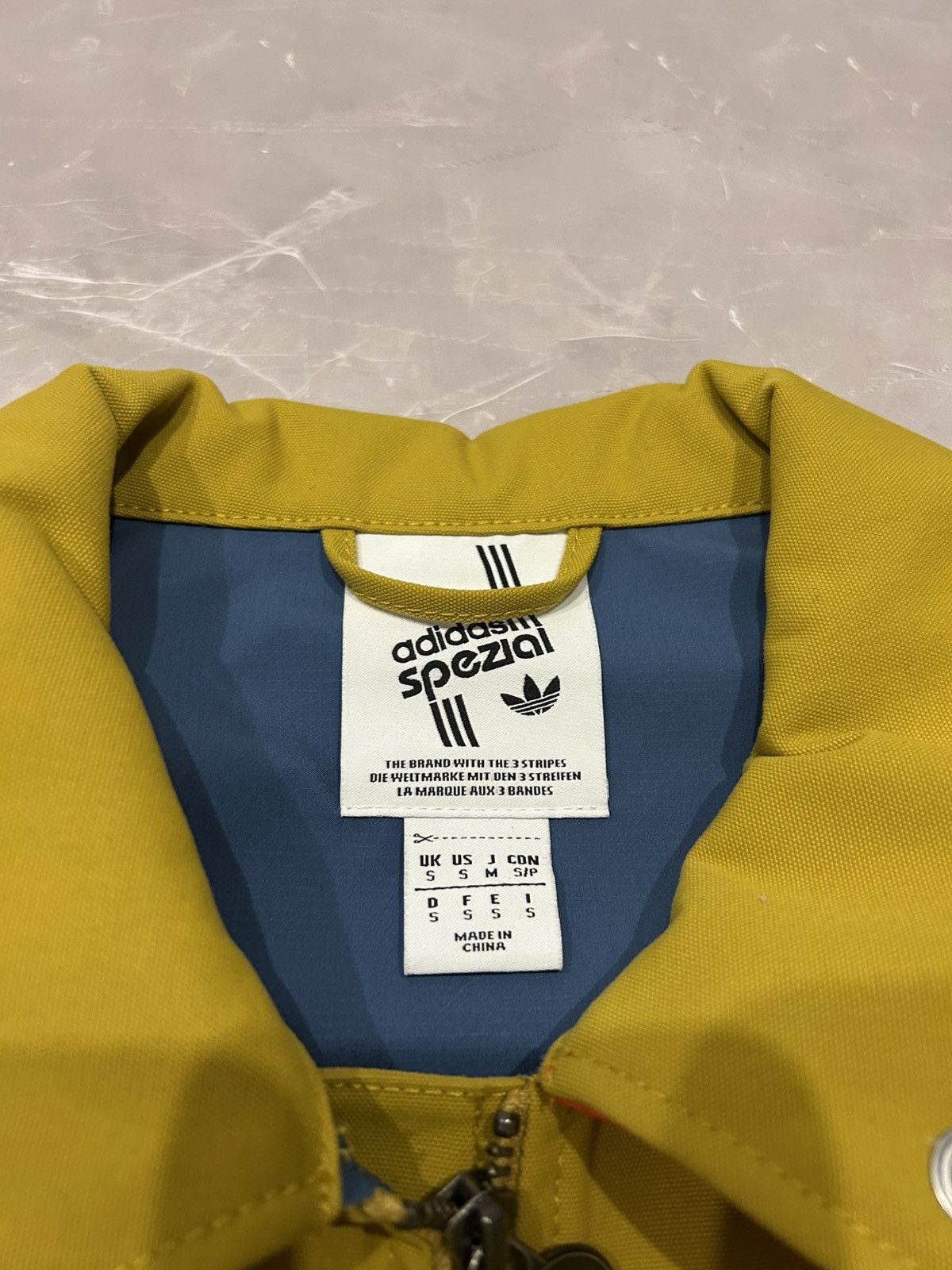 Adidas Very rare Adidas Spezial waterproof jacket Size US M / EU 48-50 / 2 - 4 Thumbnail