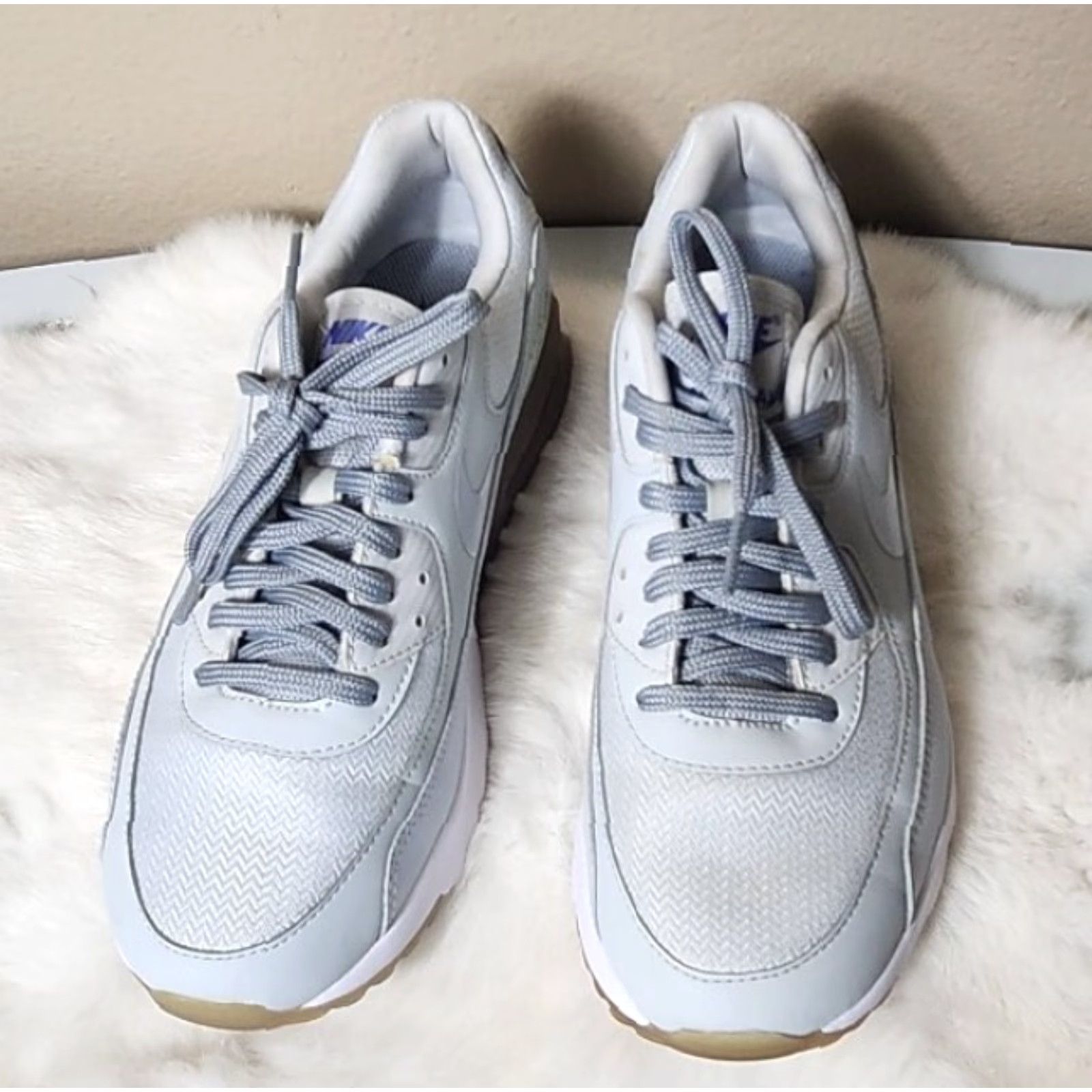 Nike Nike Womens Air Max 90 Ultra Essential Sneaker Sz 7.5 Stealth Platinum White Blue 724981-008 Womens Shoes Size US 8 / IT 38 - 3 Thumbnail