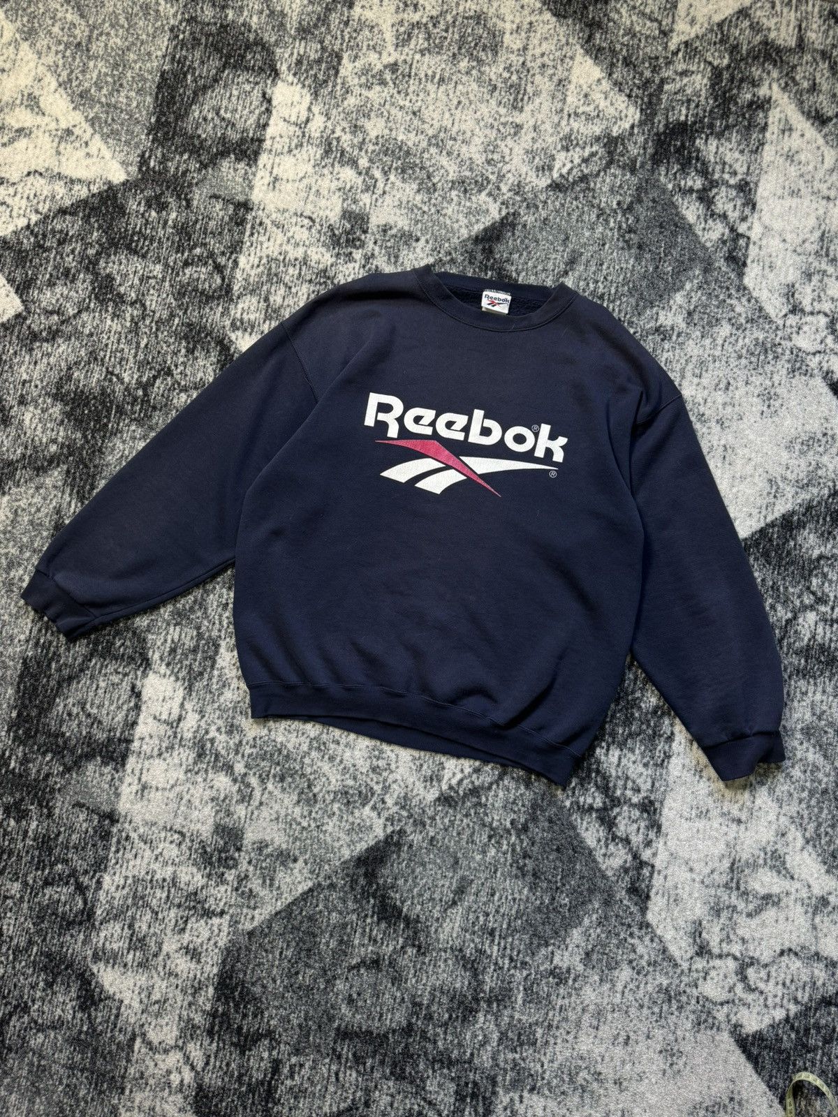 Reebok × Vintage Vintage Reebok Sweatshirt Faded Big logo Sportswear Y2K 90s Size US XL / EU 56 / 4 - 1 Thumbnail