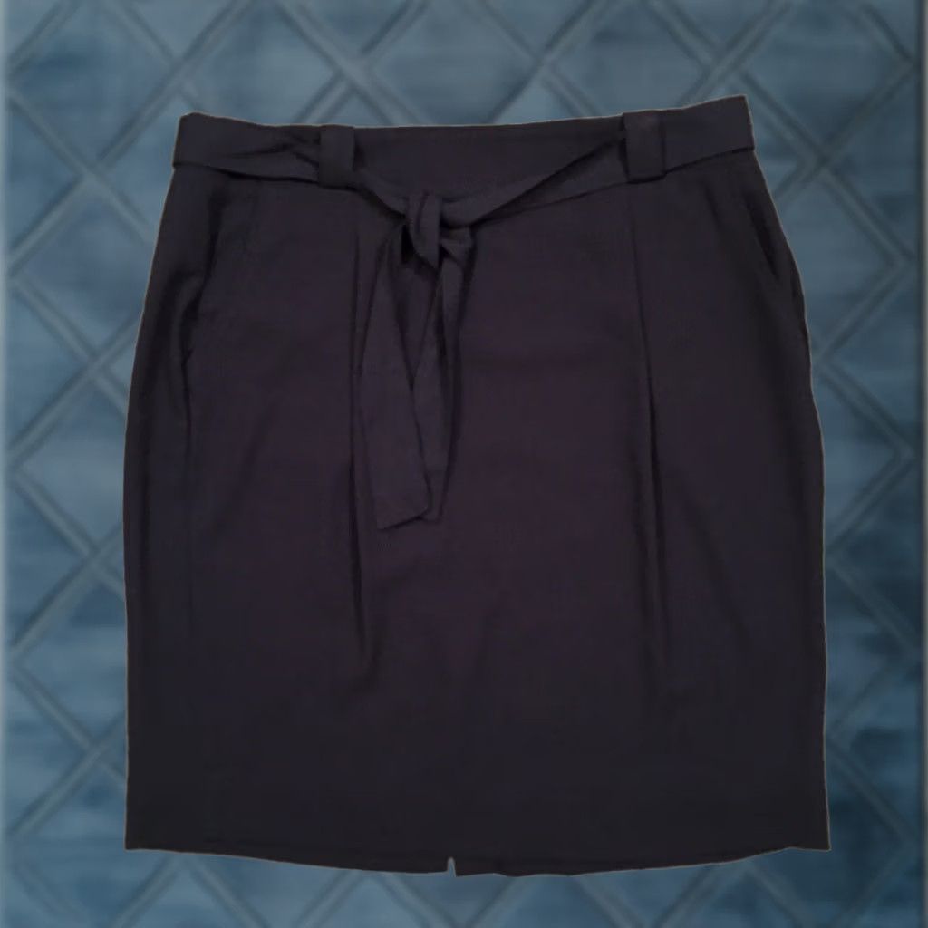 Liz Claiborne Liz Claiborne Pencil Skirt Knee Length Size 12 Blue Pockets Unlined Zip Regular Women Mens? Size 34" / US 12 / IT 48 - 1 Thumbnail