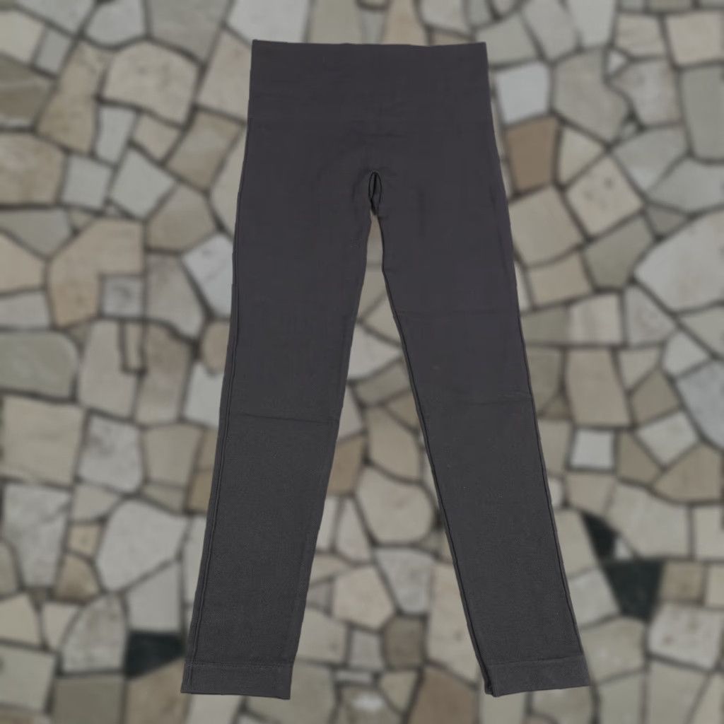 Spanx Spanx Leggings Womens Medium Black High Rise Compression Fit Ankle Athletic Size 32" / US 10 / IT 46 - 1 Thumbnail