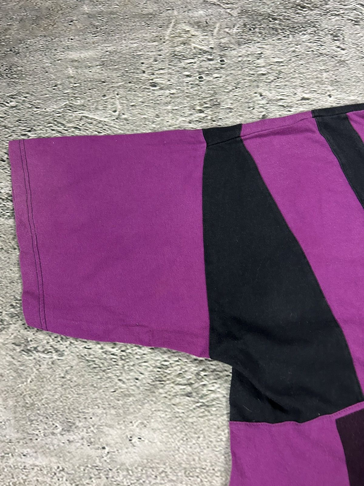 Puma Puma vintage t-shirt 90s purple black big logo Size US L / EU 52-54 / 3 - 4 Thumbnail