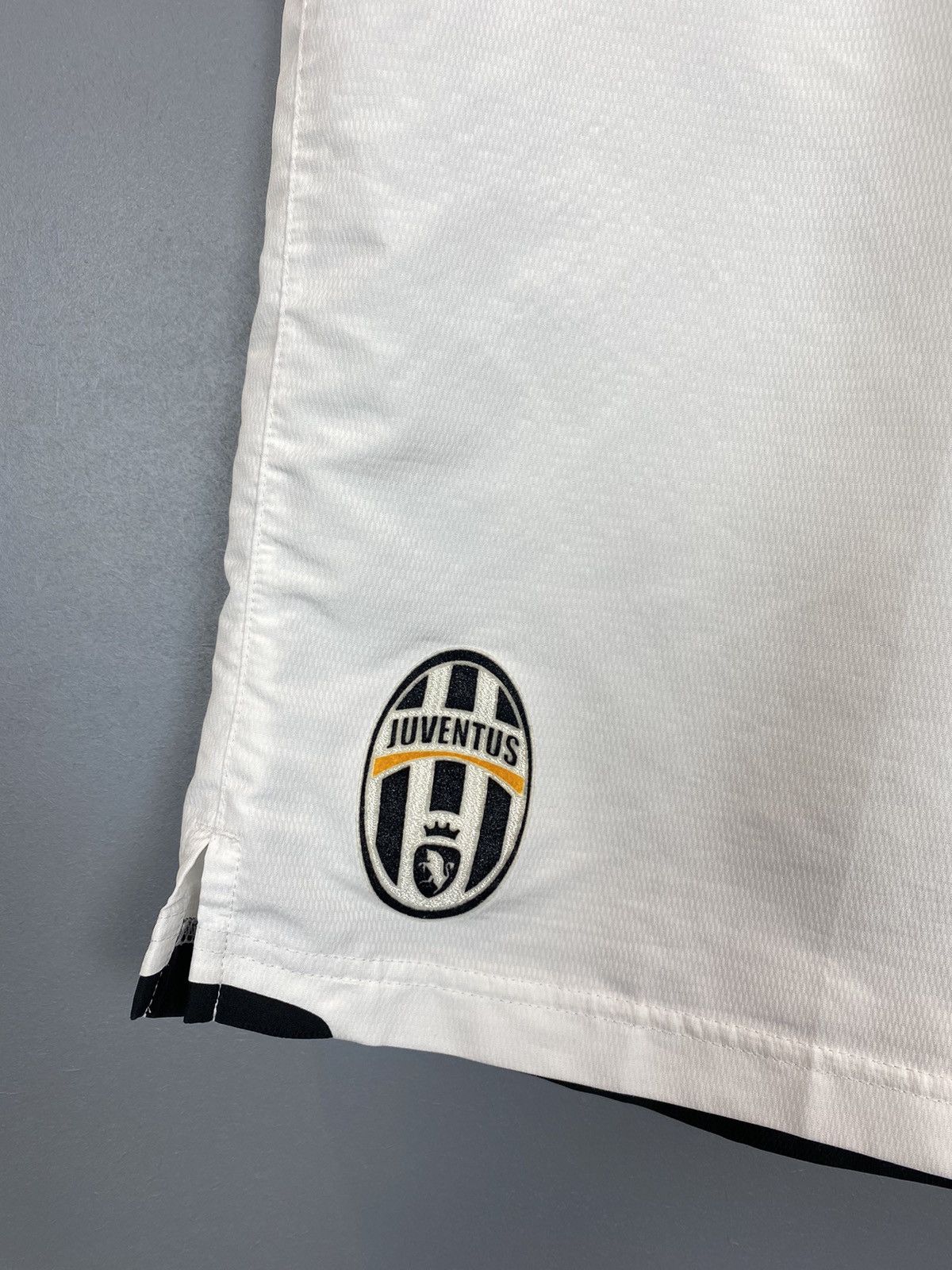 Other Nike 2000’s Juventus Football Soccer Shorts Size S White Top Size US 28 / EU 44 - 3 Thumbnail