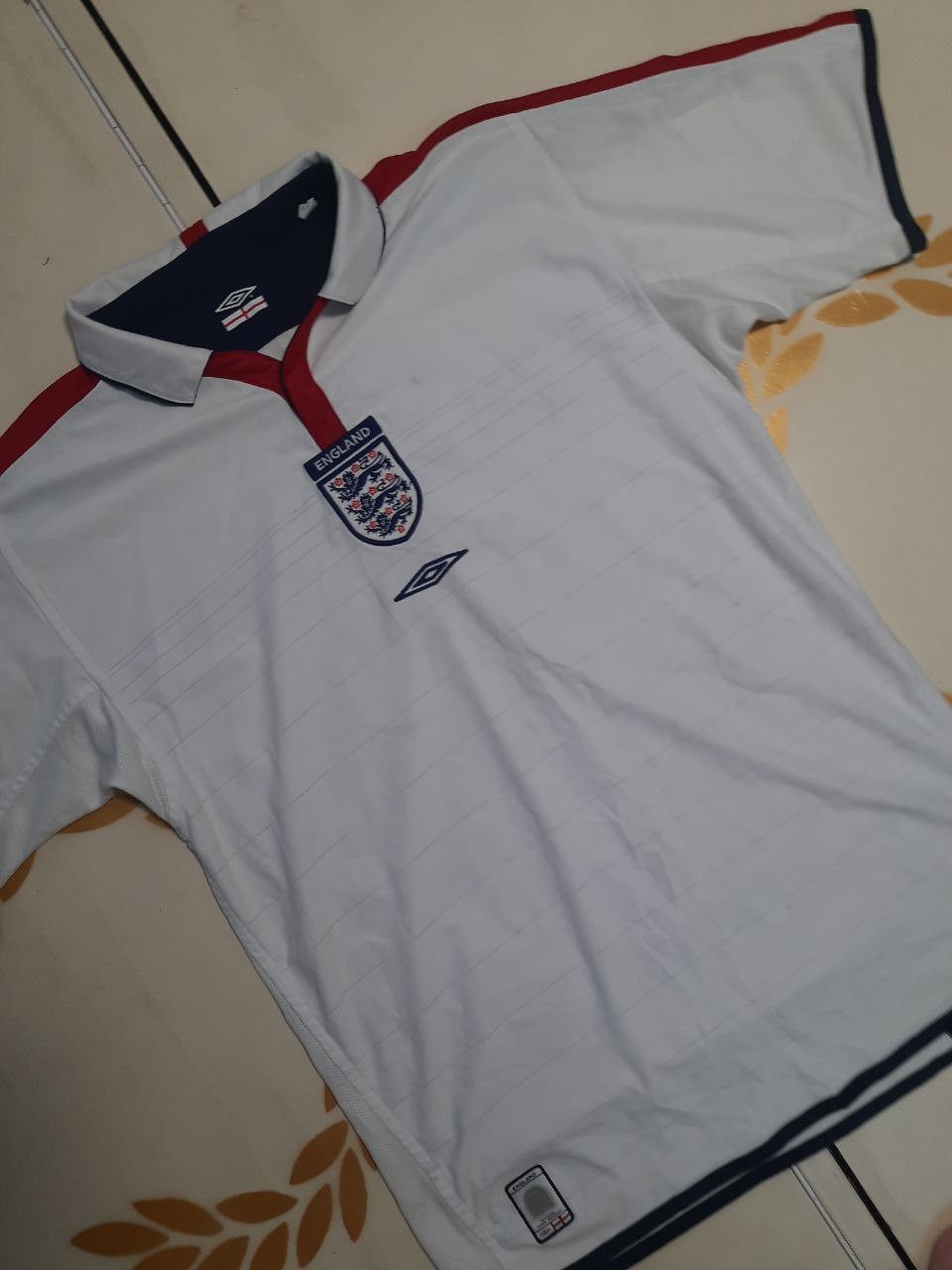 Umbro Umbro England Reversible Jersey 2003-2005 Size US M / EU 48-50 / 2 - 4 Thumbnail