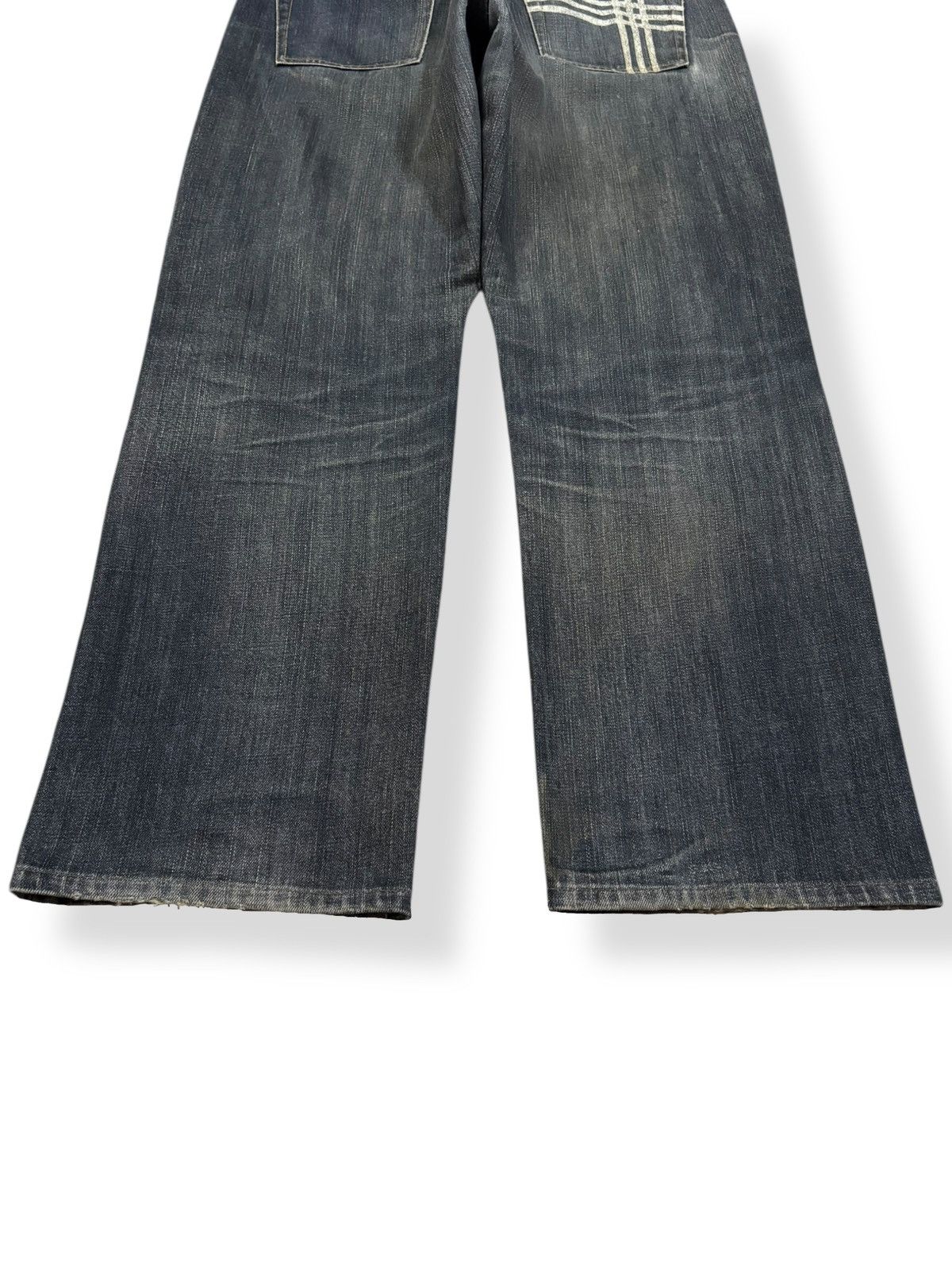 Burberry Vintage Burberry London NovaCheck Loose Fit Distressed Jeans Size US 34 / EU 50 - 13 Thumbnail
