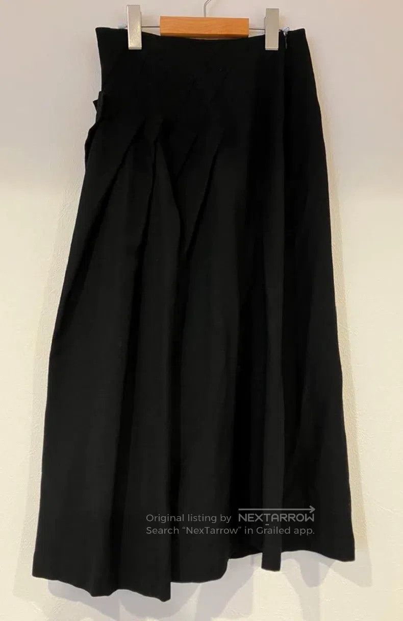 Comme des Garcons Comme Des Garcons size S Black pleated skirt Size 23" - 1 Thumbnail