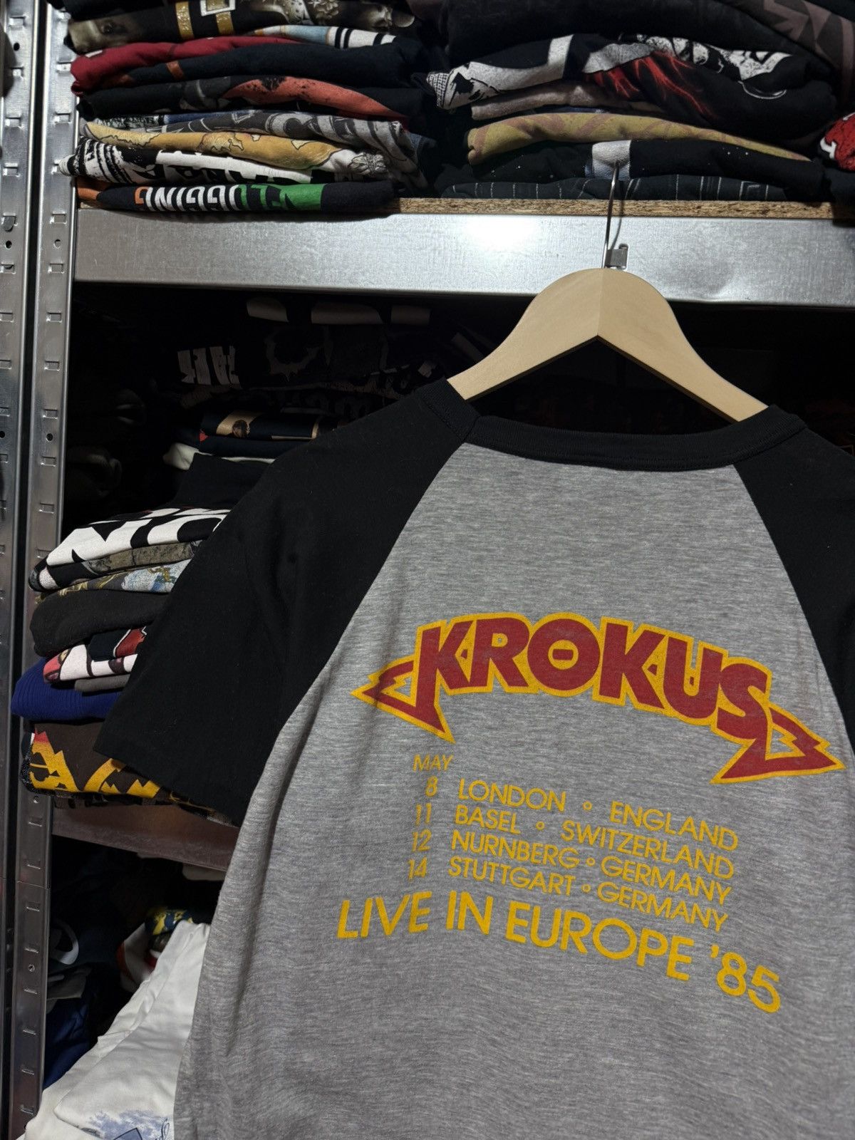 Vintage Vintage 1984 Krokus Live In Europe Tour 1985 Rock T-Shirt Size US L / EU 52-54 / 3 - 4 Thumbnail