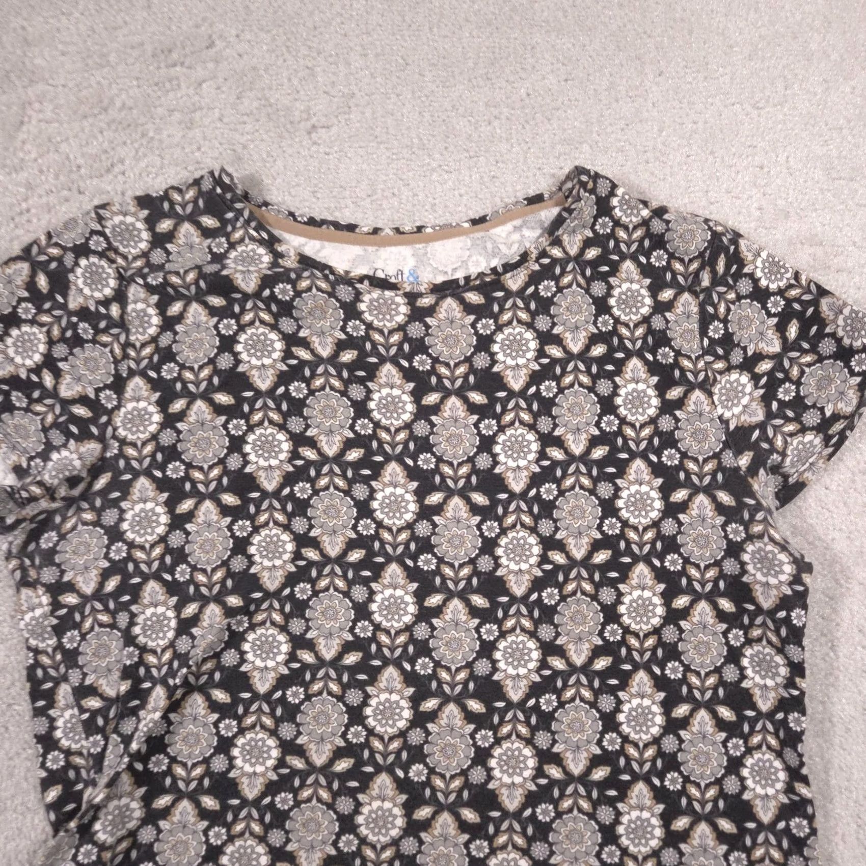 Croft & Barrow Croft & Barrow Shirt Womens Medium Black Floral Crew Neck Short Sleeve Tee Top Size M / US 6-8 / IT 42-44 - 3 Thumbnail