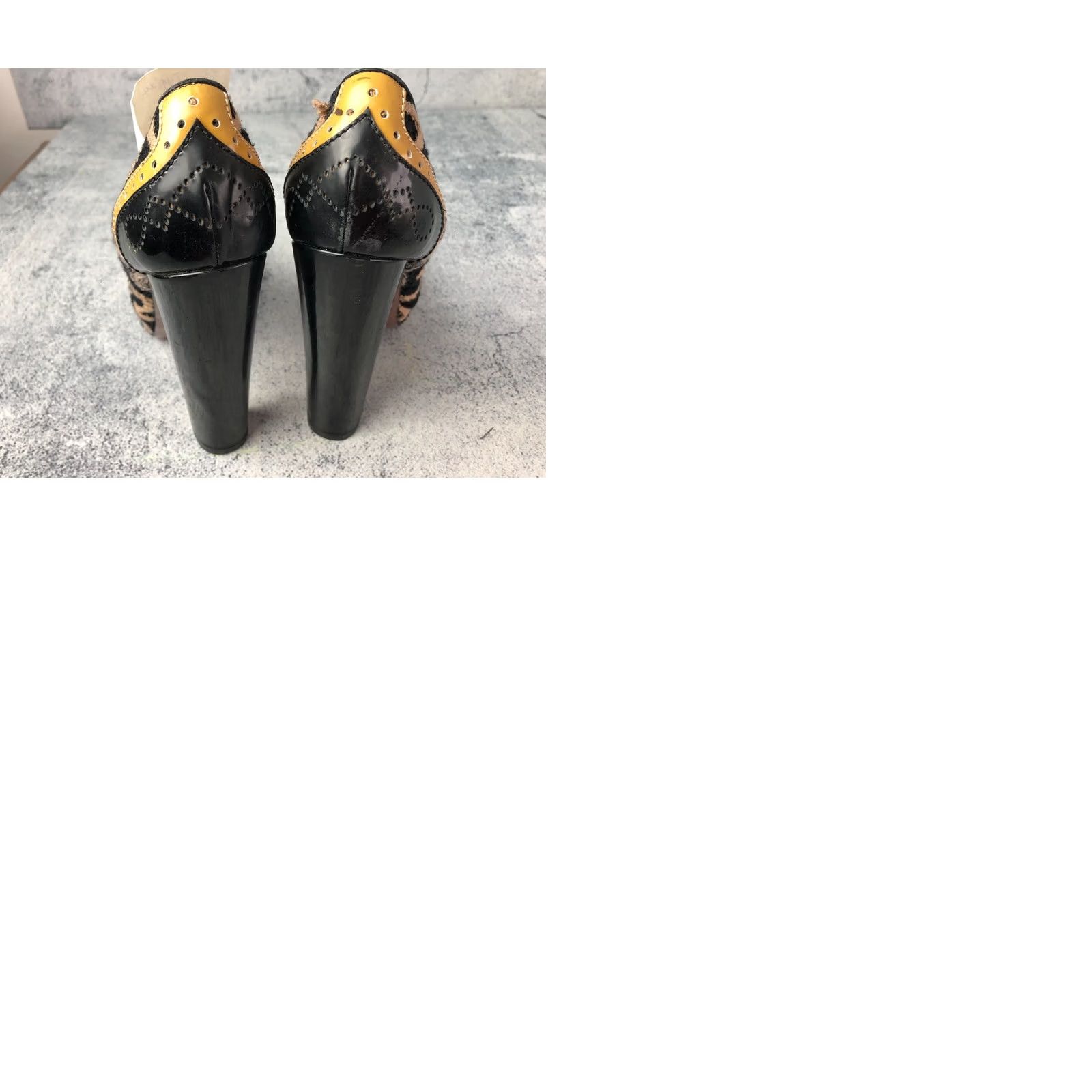 Missoni Missoni Women's Brocade Block Heel Pumps Size 38.5 Black Brocade Pump Size US 8 / IT 38 - 9 Thumbnail