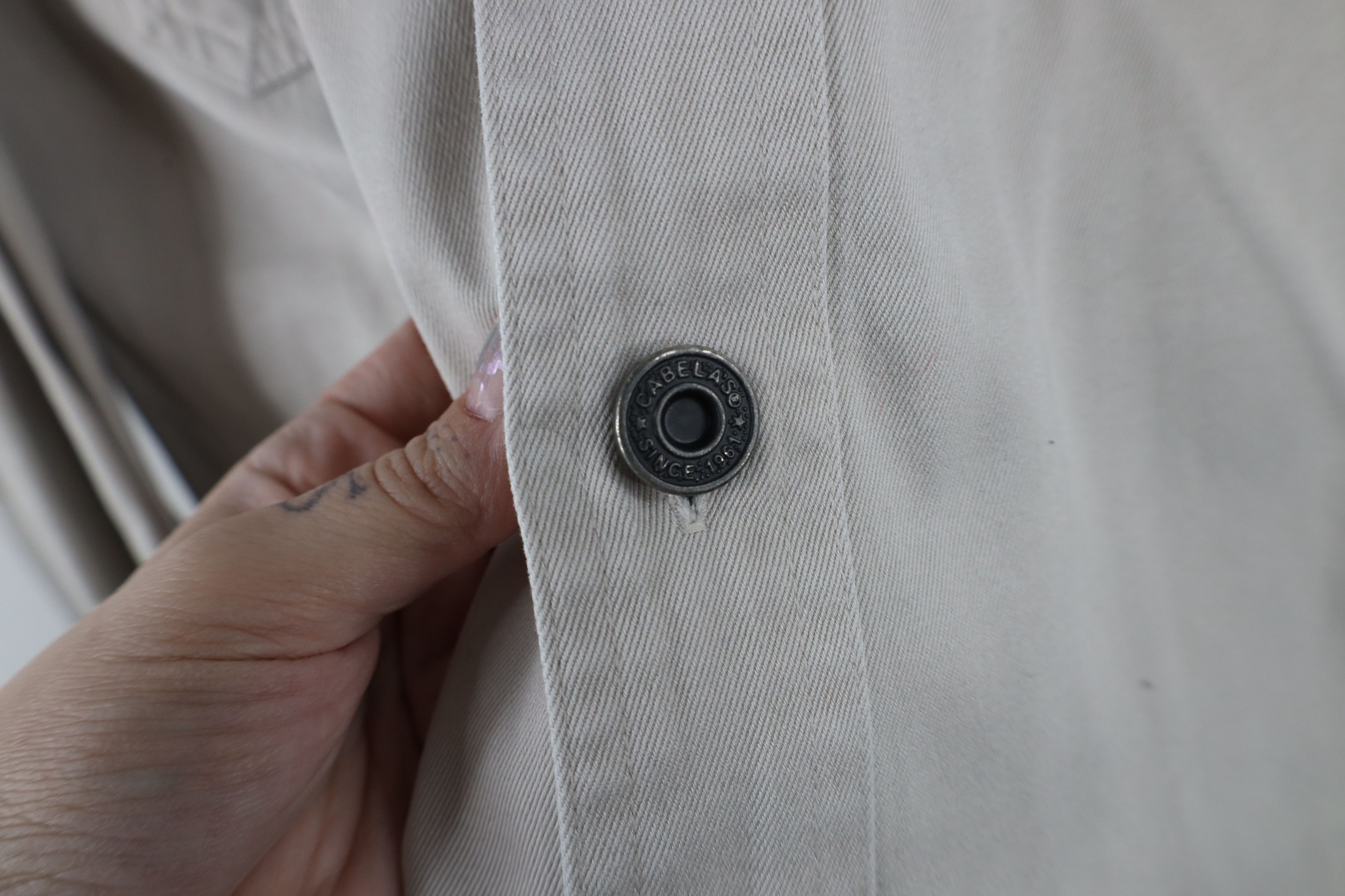 Cabelas × Vintage Vintage 90s Cabelas Cotton Twill Safari Button Shirt Beige Size US XL / EU 56 / 4 - 5 Thumbnail