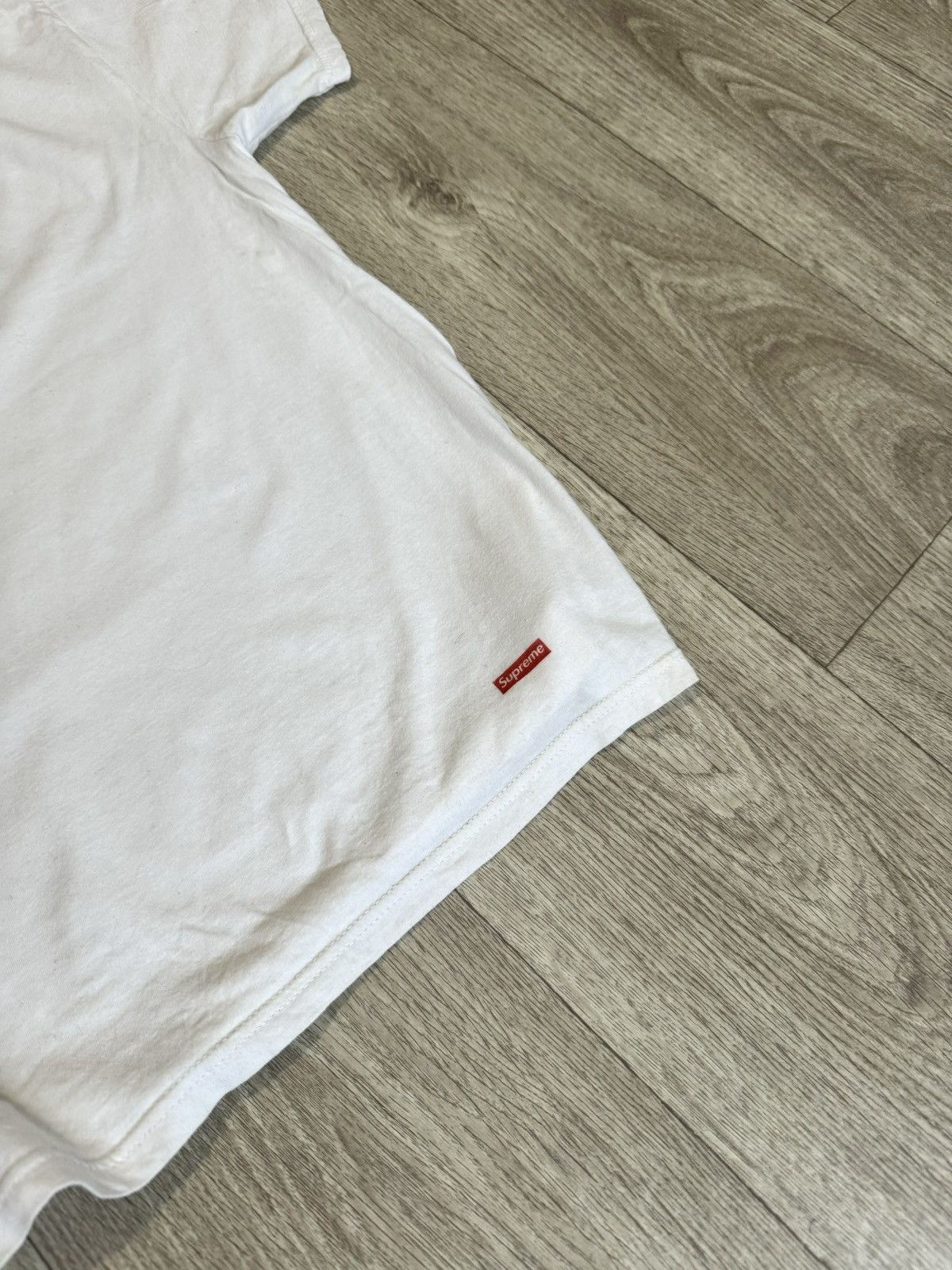 Hanes × Supreme 🔷Supreme x Hanes T-shirt🔷 Size US L / EU 52-54 / 3 - 2 Thumbnail