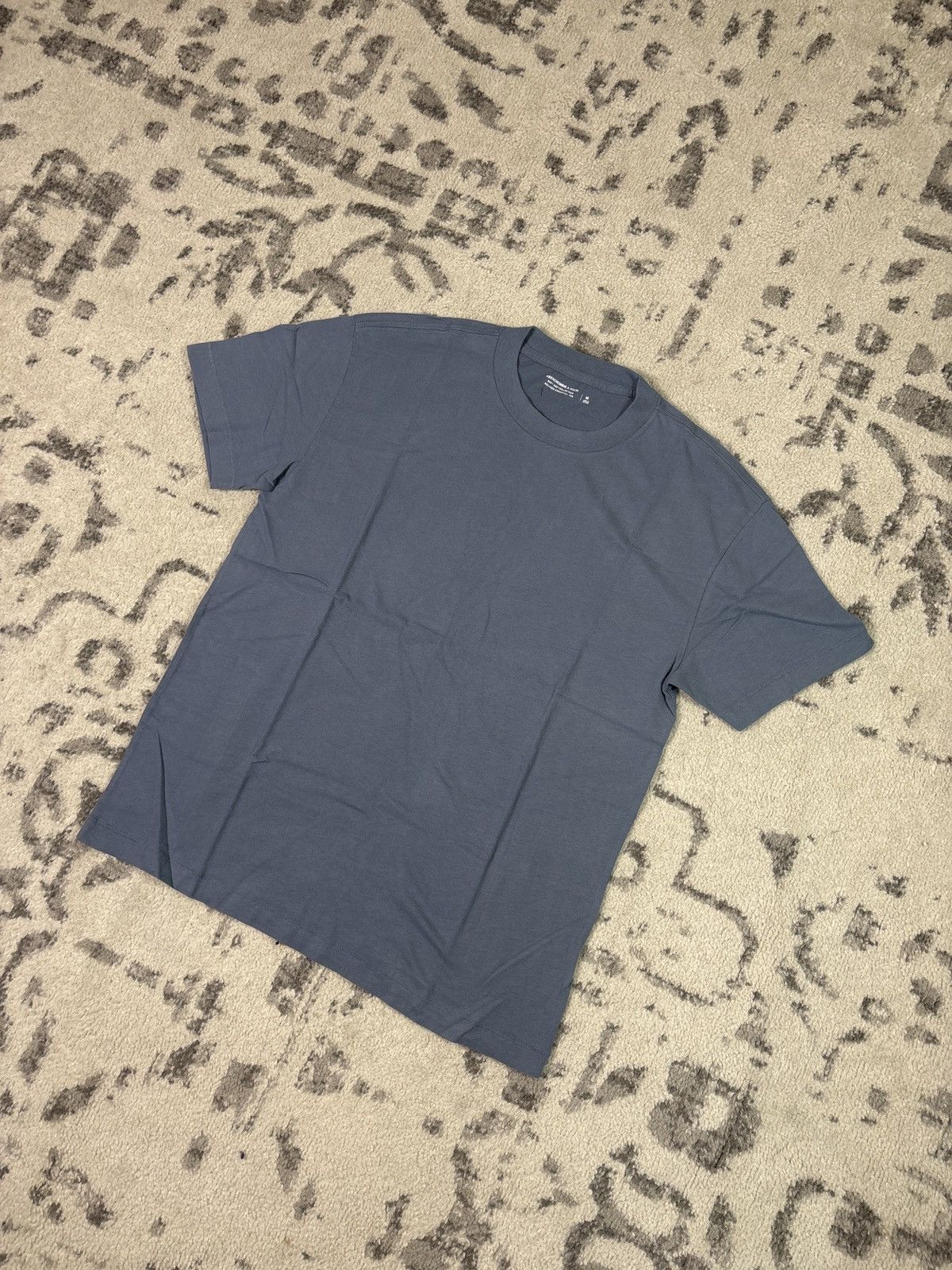 Abercrombie & Fitch SOFT & AF COLLECTION RELAXED ESSENTIAL TEE (BLUE) Size US M / EU 48-50 / 2 - 4 Thumbnail