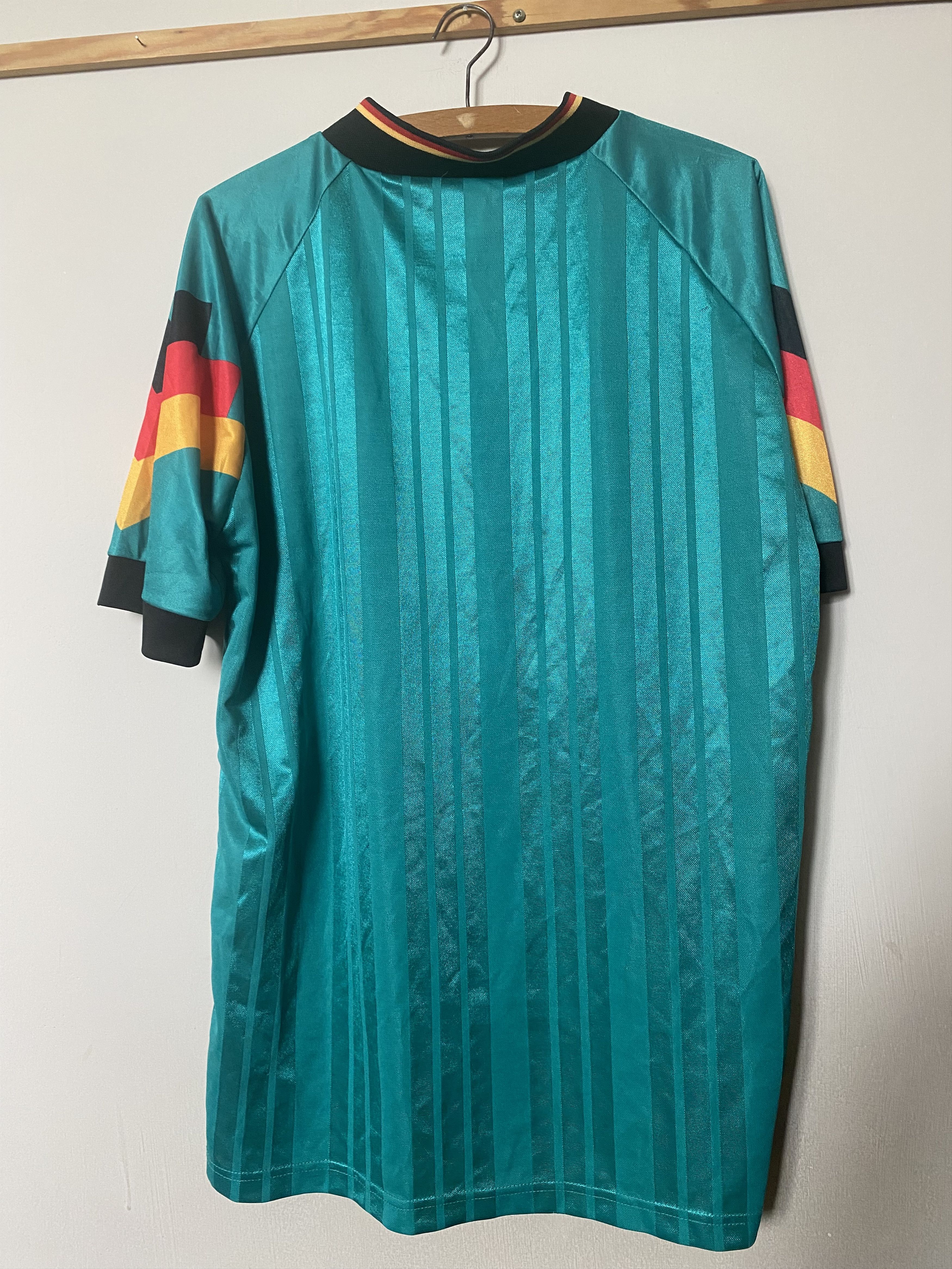 Adidas Vintage GERMANY 1992 - 1994 - Adidas - XL - UNIQUE Size US XL / EU 56 / 4 - 2 Thumbnail