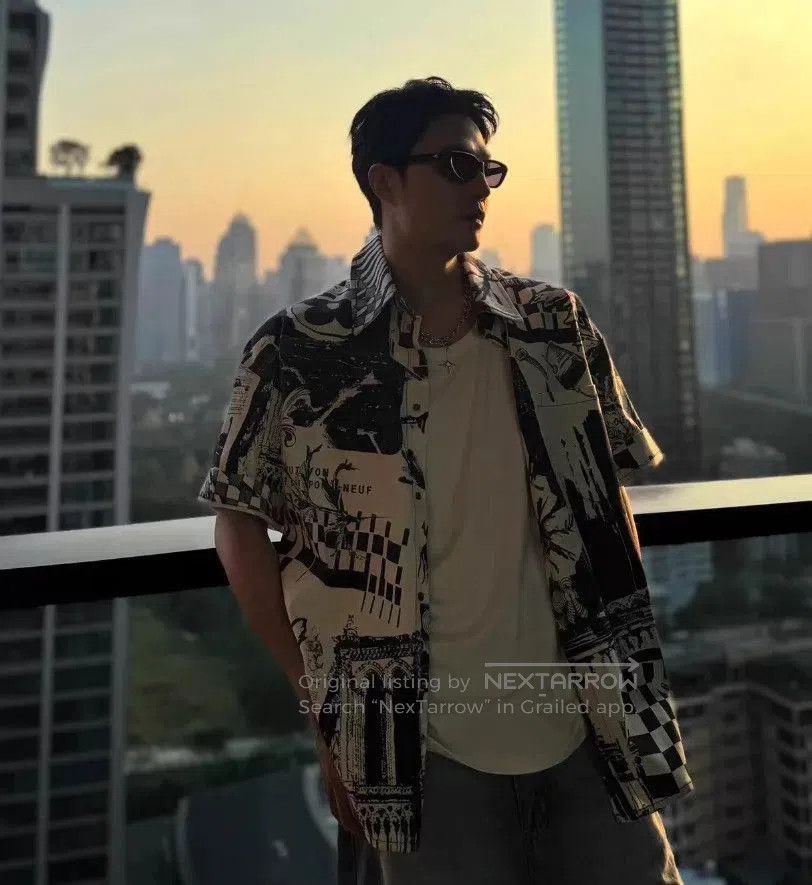 Louis Vuitton Multi-Print Short Sleeve Button-Up Shirt. Size US XS / EU 42 / 0 - 4 Thumbnail
