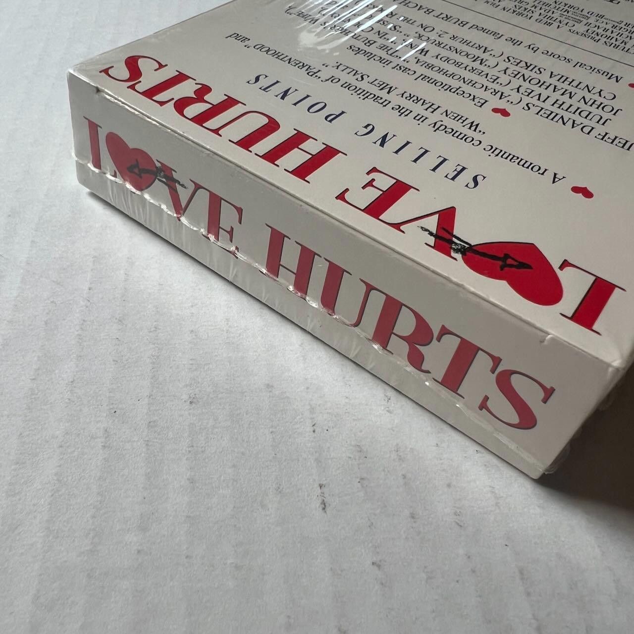 Designer Love Hurts VHS SCREENER / DEMO Jeff Daniels SEALED RARE Size ONE SIZE - 9 Thumbnail