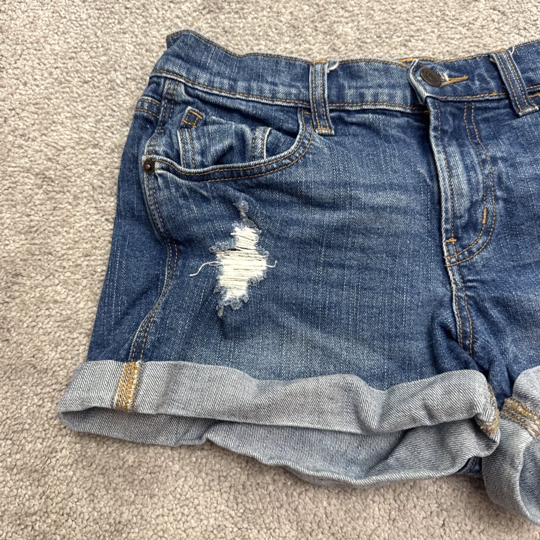 Old Navy VINTAGE Old Navy Mid Rise Boyfriend Denim Shorts Women Size 2 Blue Casual Streetwear Size 26" / US 2 / IT 38 - 3 Thumbnail