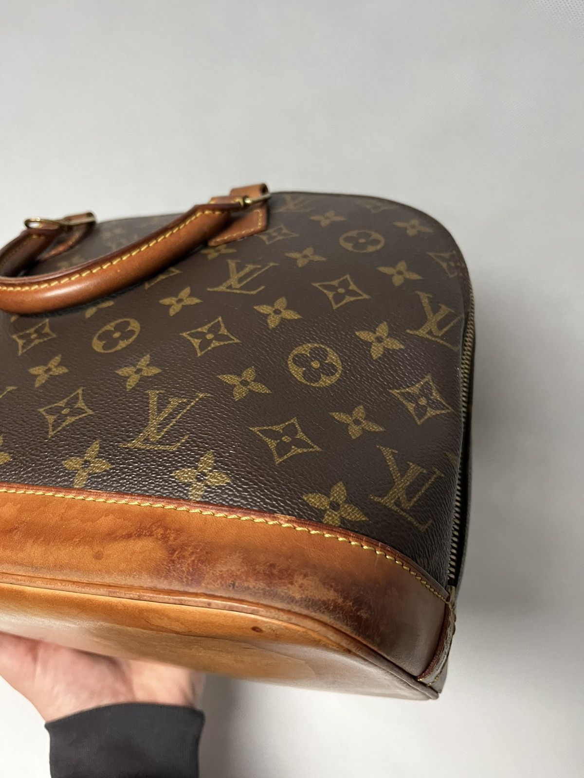 Louis Vuitton Louis Vuitton Alma handbag monogram rare Size ONE SIZE - 9 Thumbnail