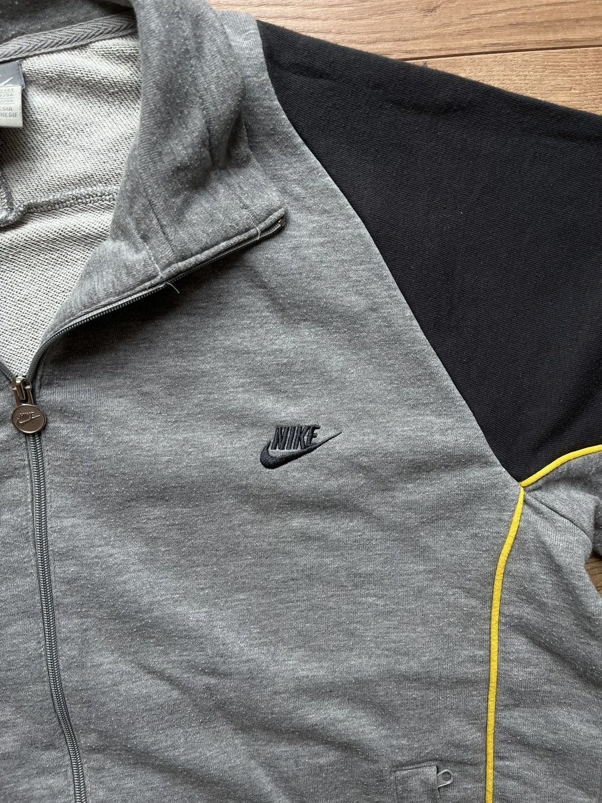 Nike 90’s NIKE RETRO VINTAGE Y2K TRACK JACKET SWOOSH LOGO RARE Size US L / EU 52-54 / 3 - 2 Thumbnail