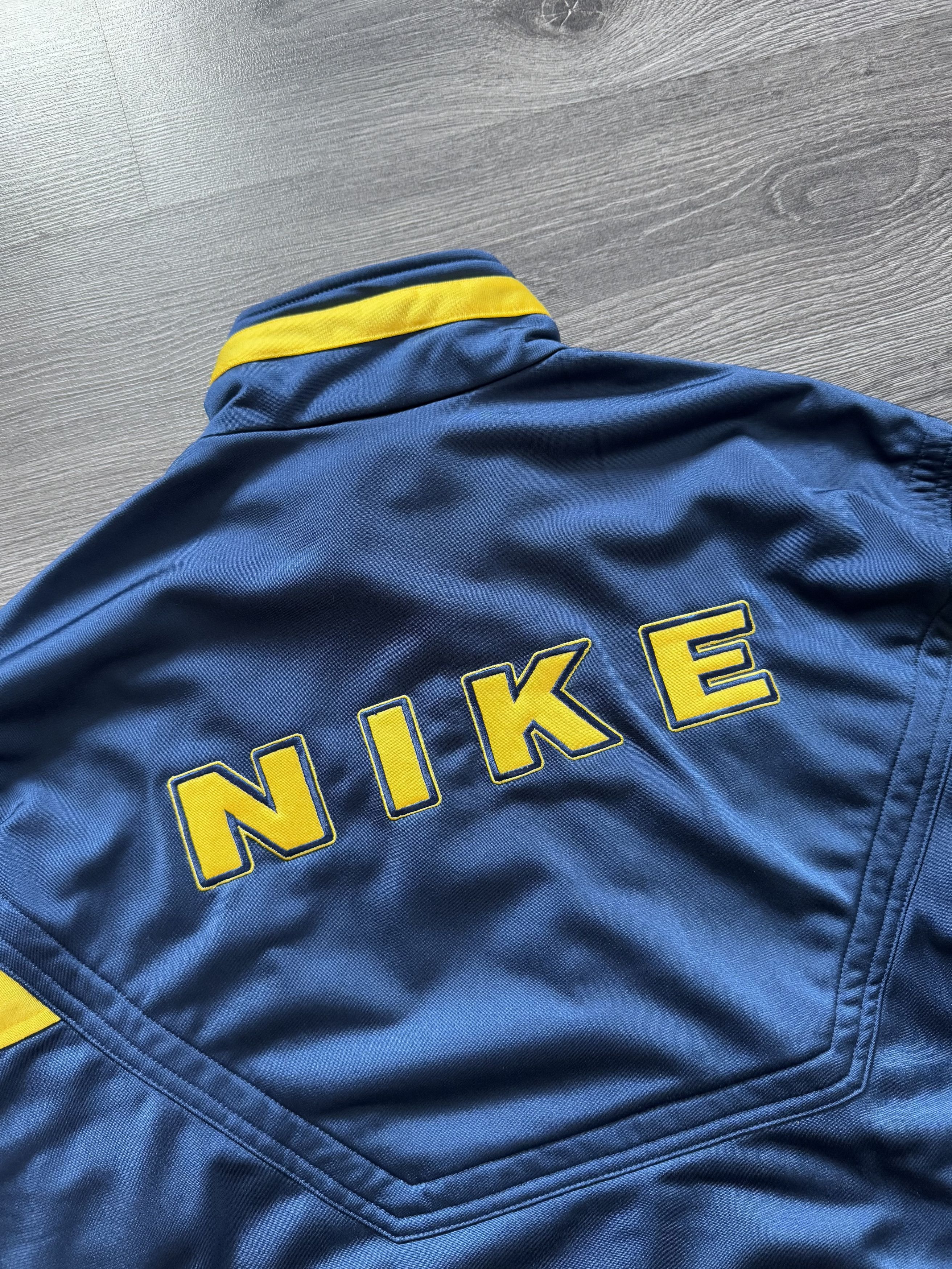 Nike Vintage Nike Track Jacket Big Logo Size US M / EU 48-50 / 2 - 4 Thumbnail