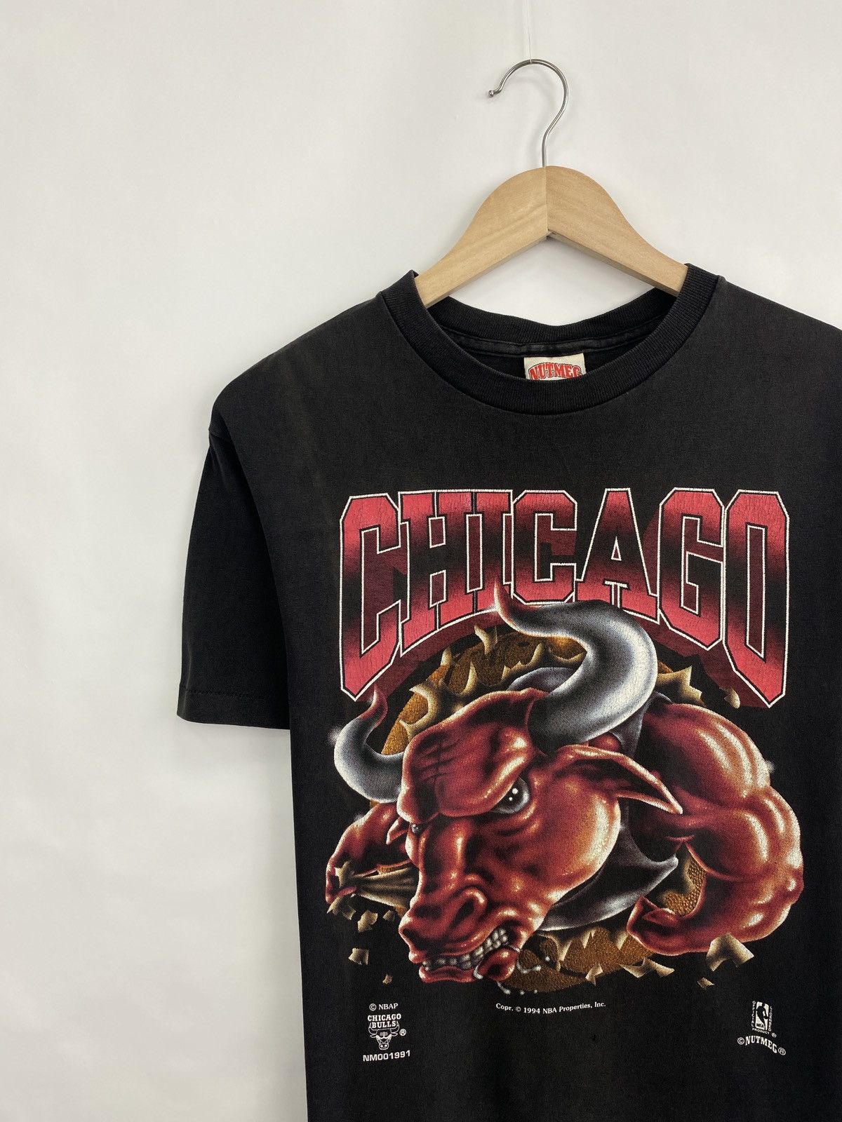 NBA × Nutmeg × Vintage 🇺🇸 Vintage 1994 Chicago Bulls Nutmeg rare retro t-shirt Size US L / EU 52-54 / 3 - 2 Thumbnail