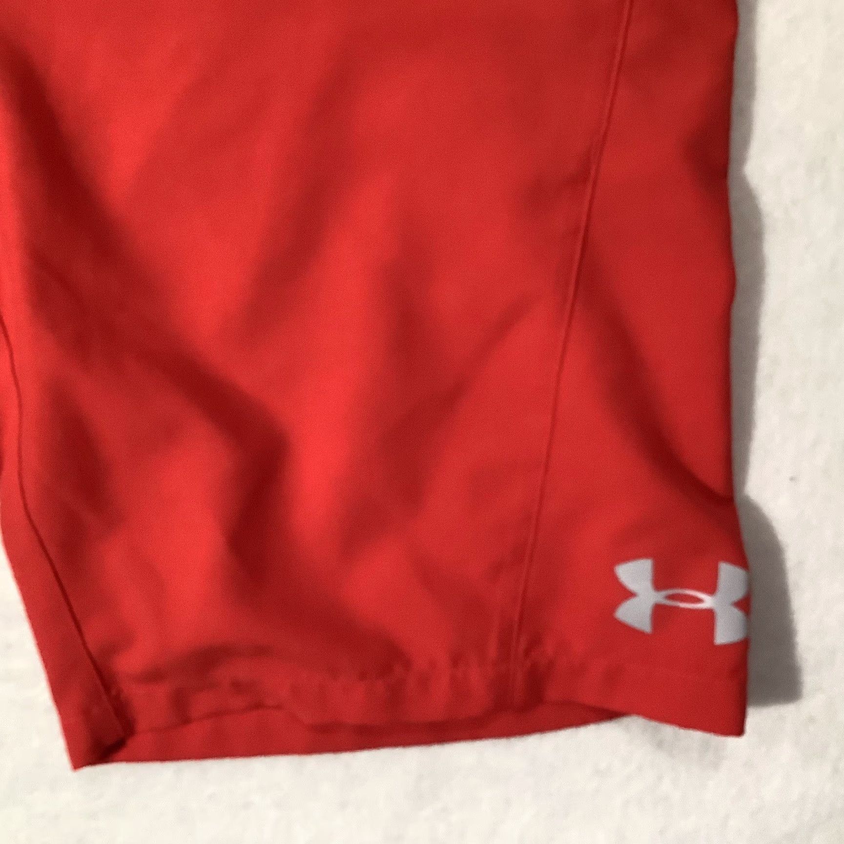 Under Armour Under Armour Board Shorts Mens Size 30 Red Polyester Loose 9in Inseam Beach Surf Pockets Logo Casual Regular Size US 30 / EU 46 - 2 Thumbnail