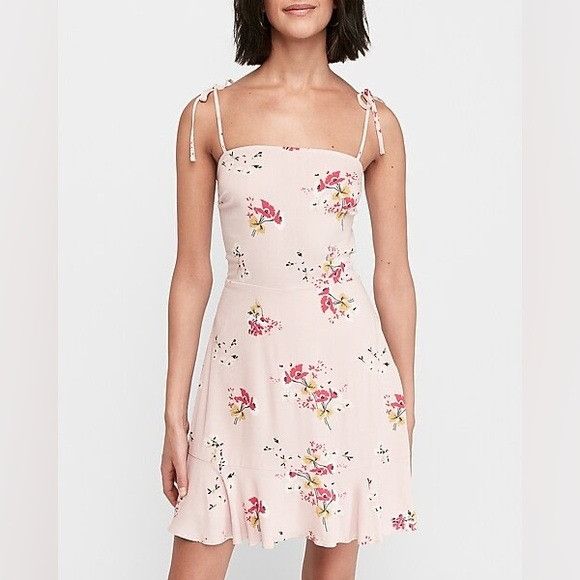 NWT Express Floral Ruffle Hem Fit And Flare Dress Sz Medium