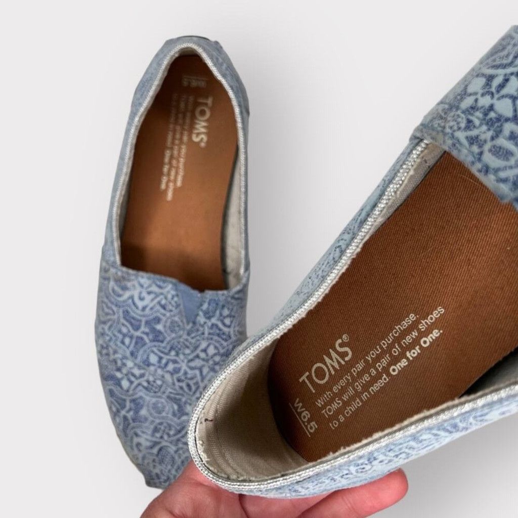 Toms Toms Womens 6.5 Espadrille Loafers Floral Lace Shoes Blue Size US 6.5 / IT 36.5 - 6 Thumbnail