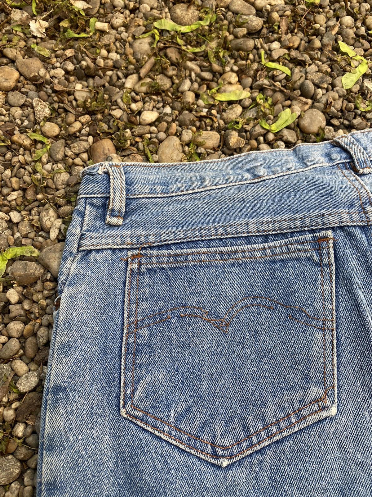 Levi's Vintage Clothing × Vintage Vintage Levi’s Jeans Size US 33 - 8 Thumbnail