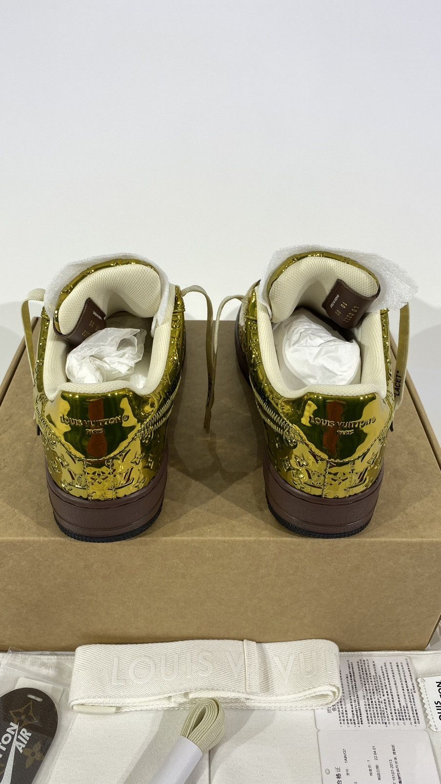 Louis Vuitton Louis Vuitton X Nike 10 Air Force 1 Gold Metallic Size US 10 / EU 43 - 3 Thumbnail