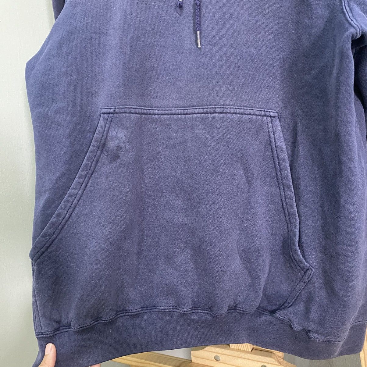 Nike VINTAGE RARE NIKE CENTER SWOOSH NAVY BLUE HOODIE Size US M / EU 48-50 / 2 - 7 Thumbnail