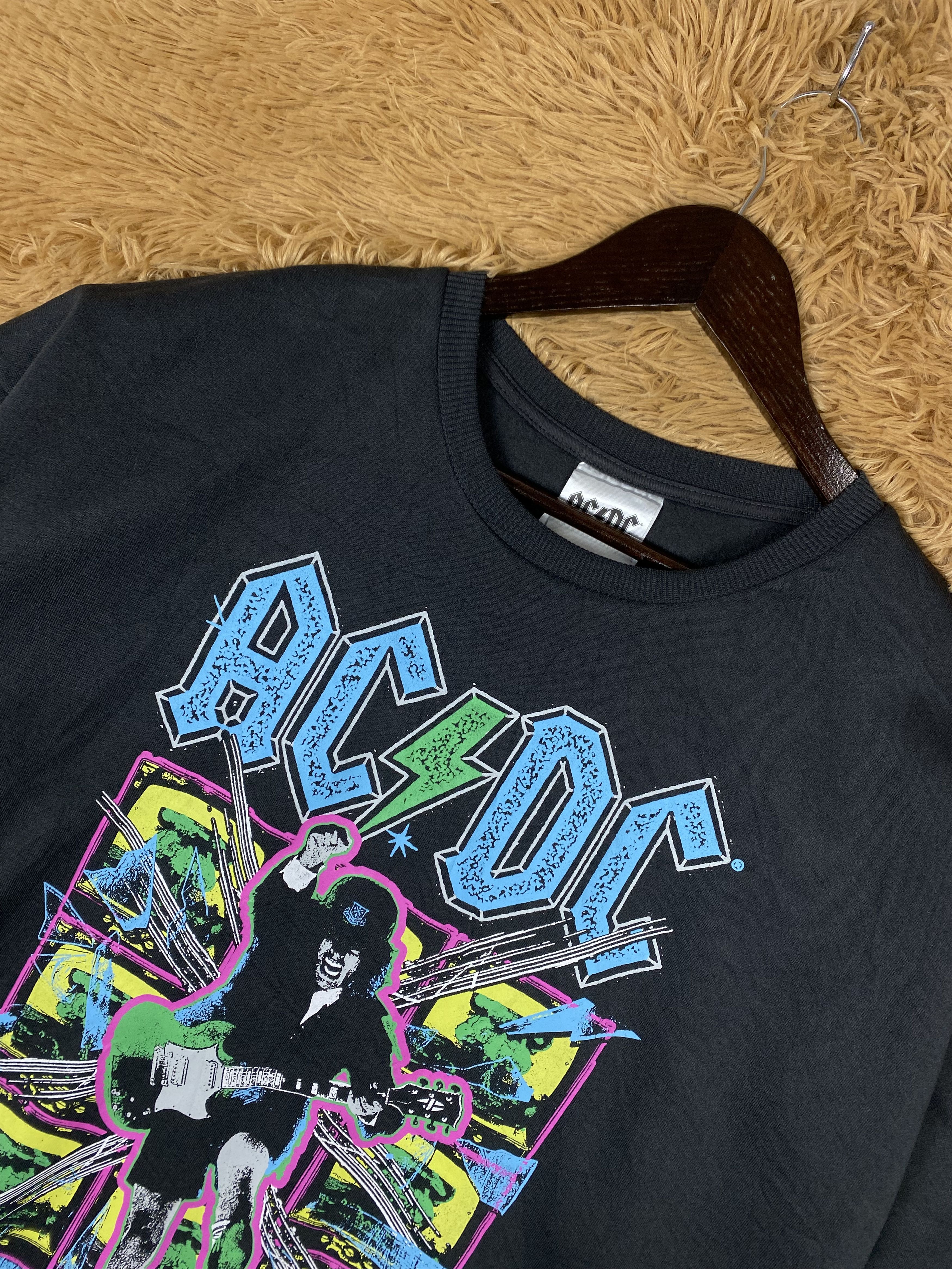 AC/DC Vintage AC DC Band Sweatshirts PS0200 Size US XXL / EU 58 / 5 - 2 Thumbnail