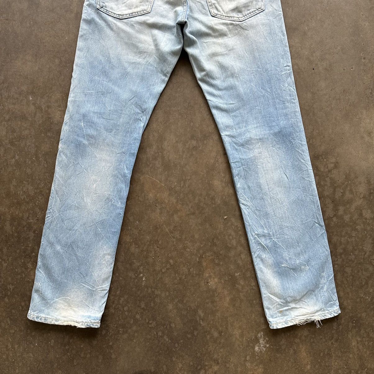Japanese Brand Vintage Back Numbers Lightwash Faded Distressed Denim Jean Size US 32 / EU 48 - 10 Thumbnail