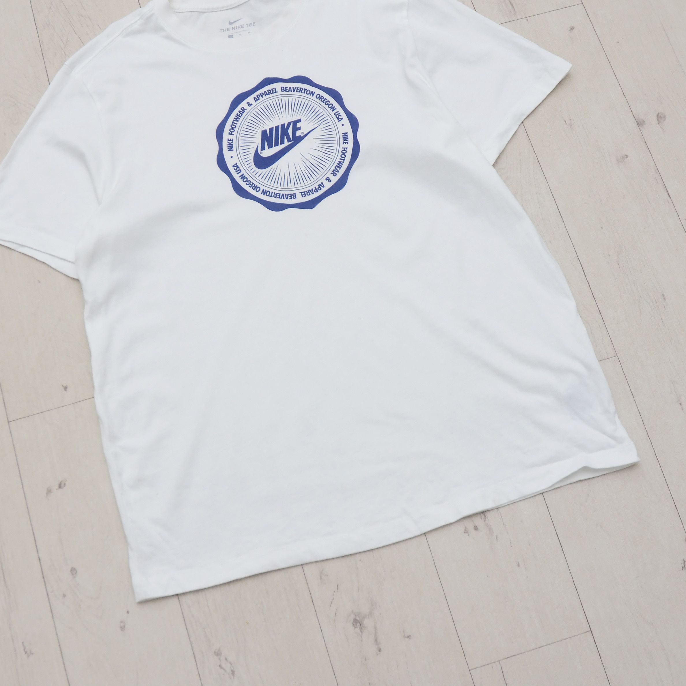 Nike NIKE T-Shirt White Big Blue Logo Size XL Original Sportswear Size US XL / EU 56 / 4 - 3 Thumbnail