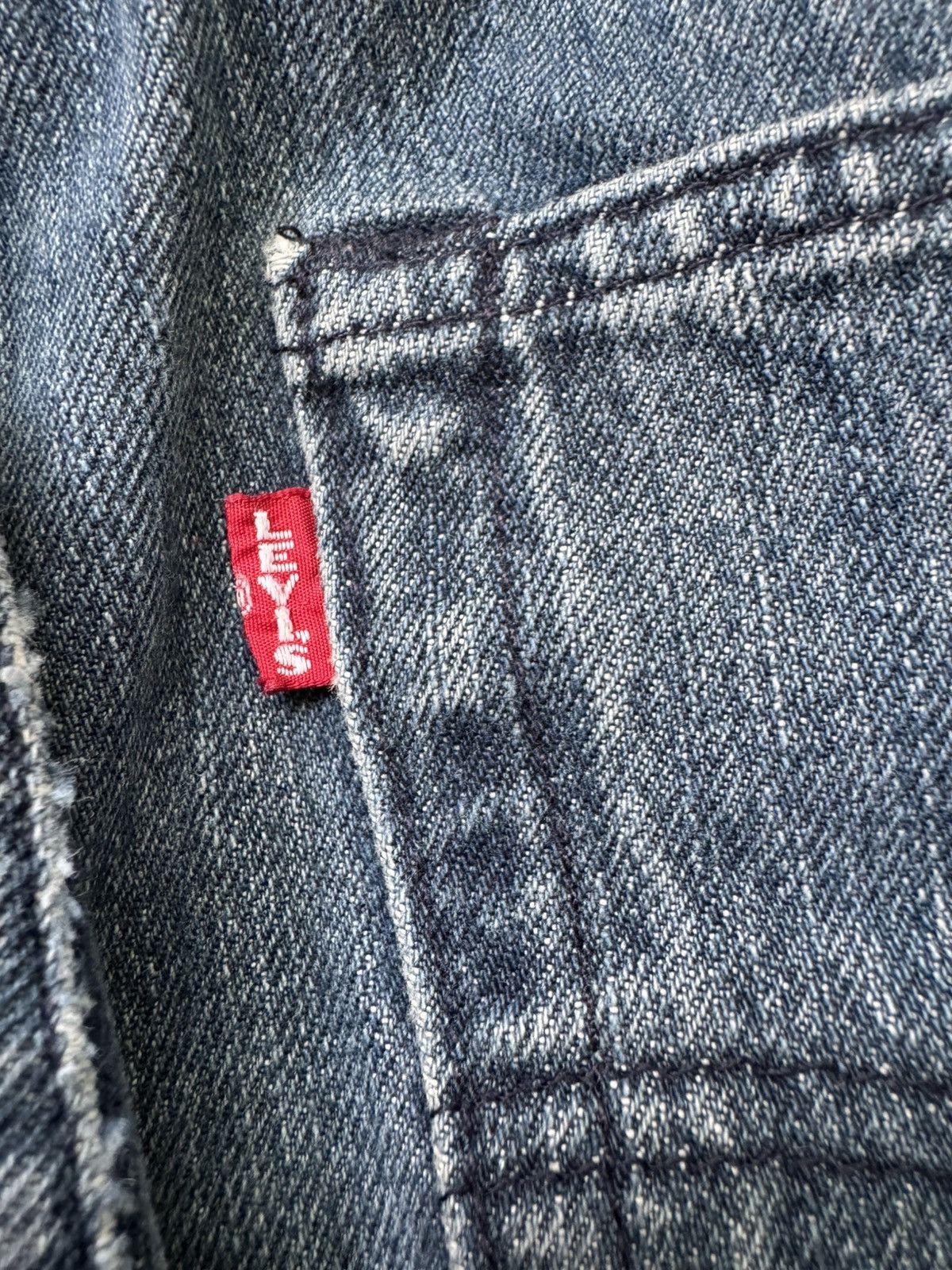 Levi's × Vintage Vintage Levi’s 501 Faded Blue Jeans 34x32 Size US 34 / EU 50 - 5 Thumbnail
