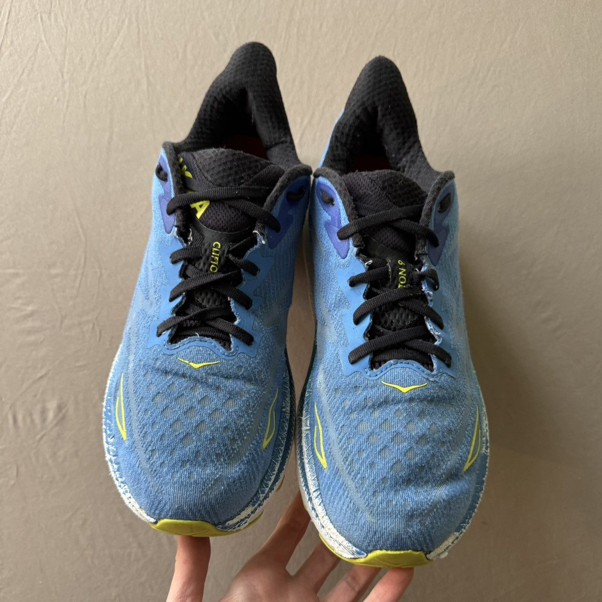 Hoka Hoka One One CLIFTON 9 Running Sneakers Size US 10.5 / EU 43-44 - 3 Thumbnail