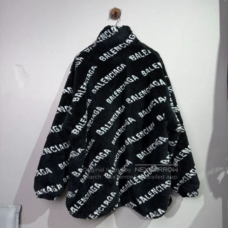 Balenciaga Balenciaga Black and White Teddy Fleece Jacket Size XXS / US 00 / IT 34 - 2 Thumbnail