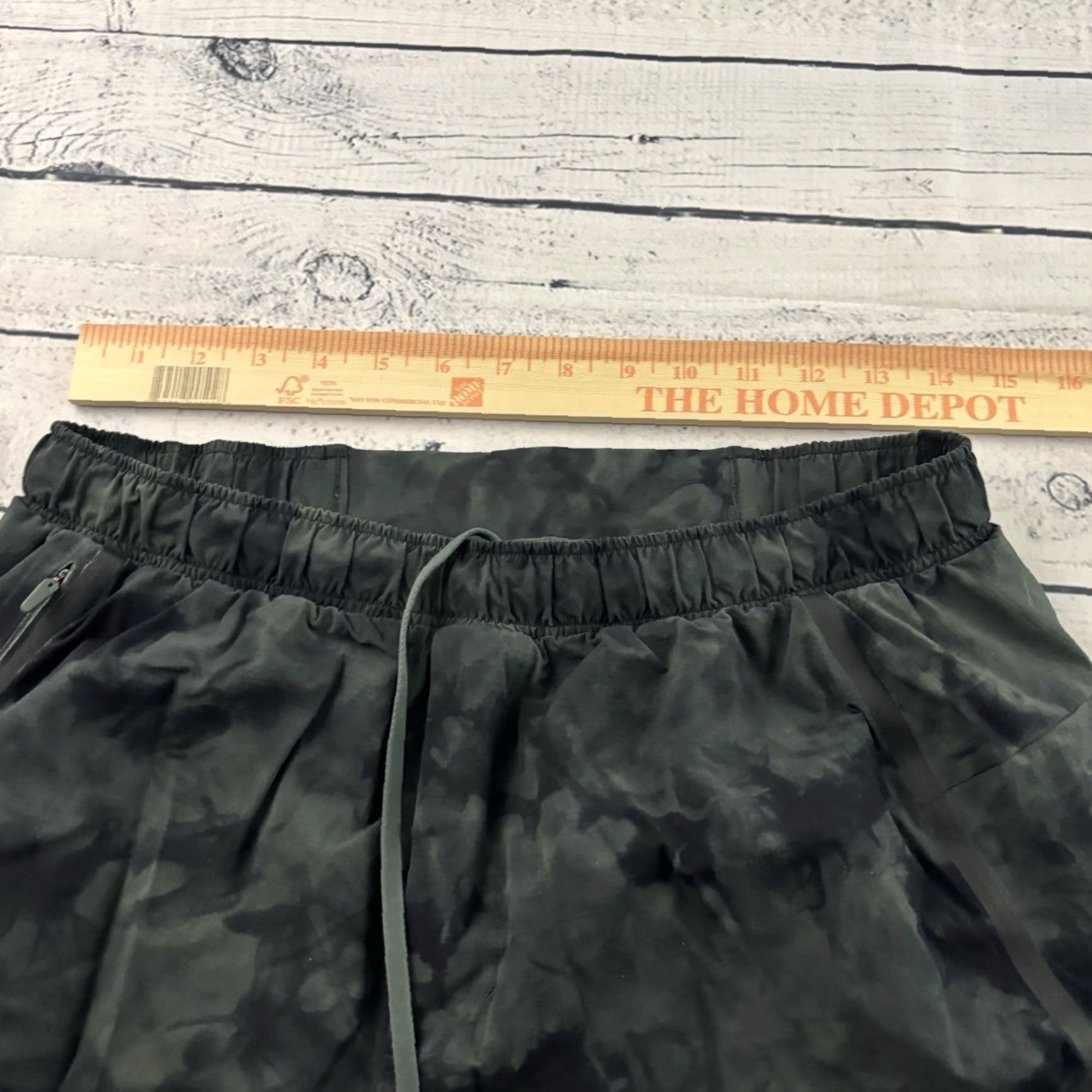 Lululemon Lululemon Surge Short 6" Lined BoldLines Men's Large Black Gray Athletic Shorts 6 in Inseam Shirt? Size US 33 - 3 Thumbnail