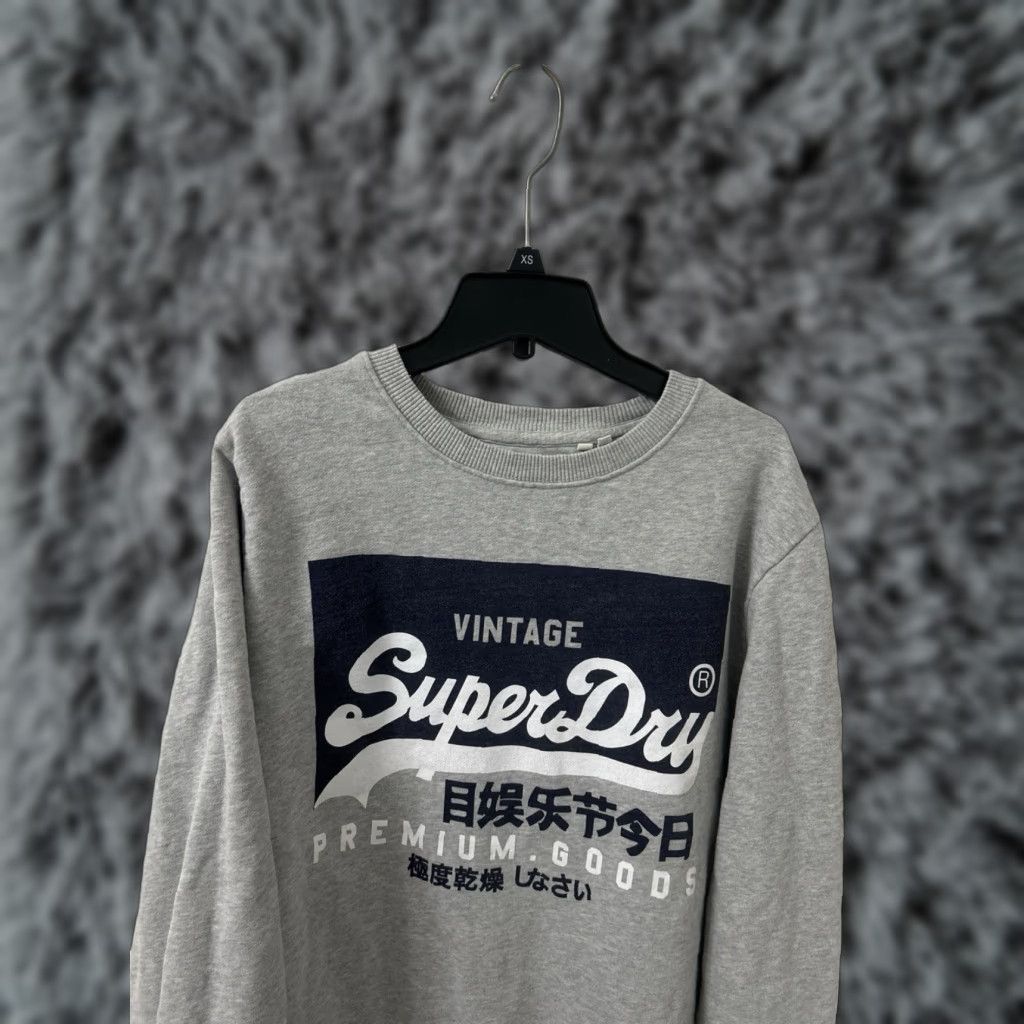 Superdry VINTAGE Superdry Sweatshirt Crewneck Mens XL Gray Logo Pullover L/S Graphic Print Knit Cotton (25” Length, 22” Pit to Pit) Size US XL / EU 56 / 4 - 1 Thumbnail