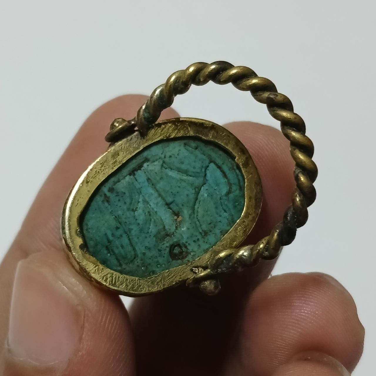 Other Vintage brass scarab ring with turquoise Egyptian piece Size ONE SIZE - 4 Thumbnail