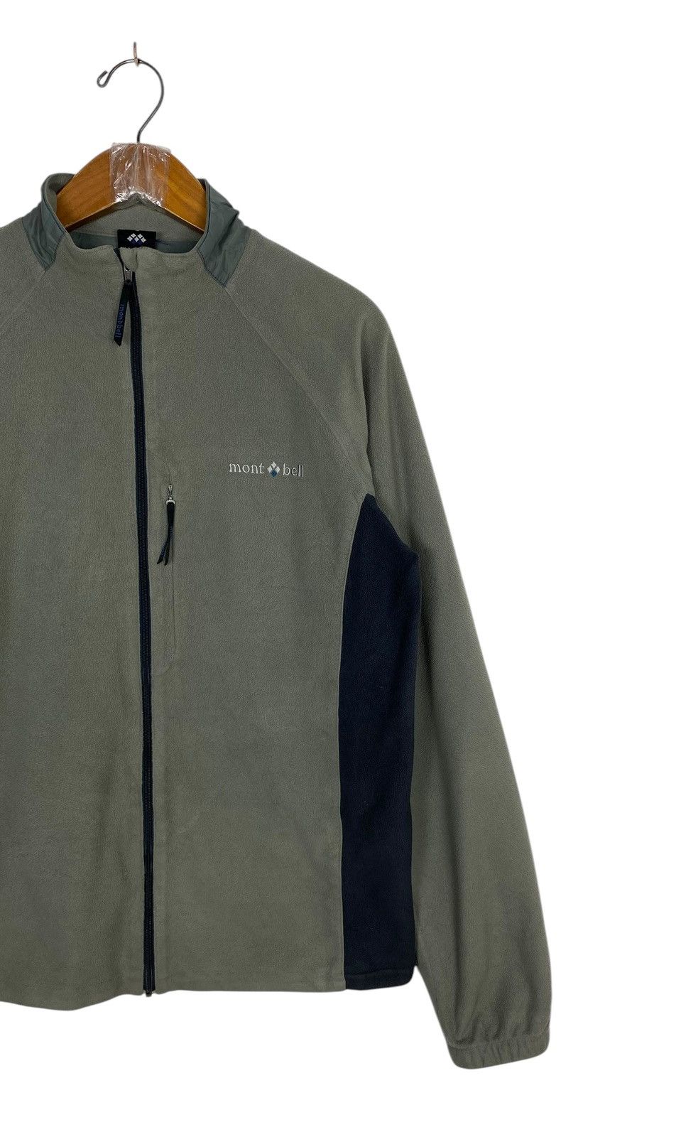 Montbell Rare‼️ Montbell Fleece Zipper Script Logo Size US S / EU 44-46 / 1 - 3 Thumbnail